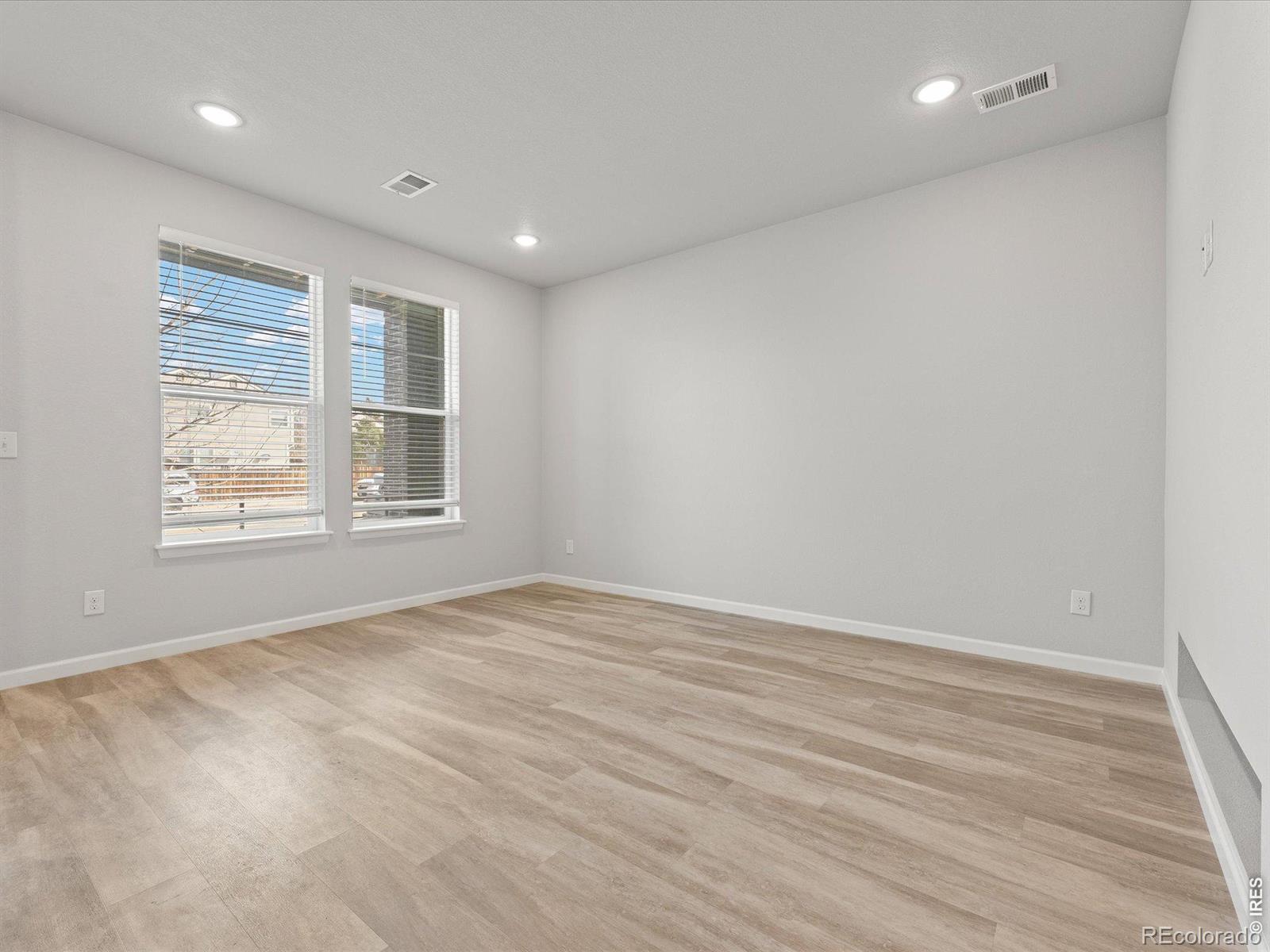 MLS Image #11 for 14952 e belleview avenue,aurora, Colorado