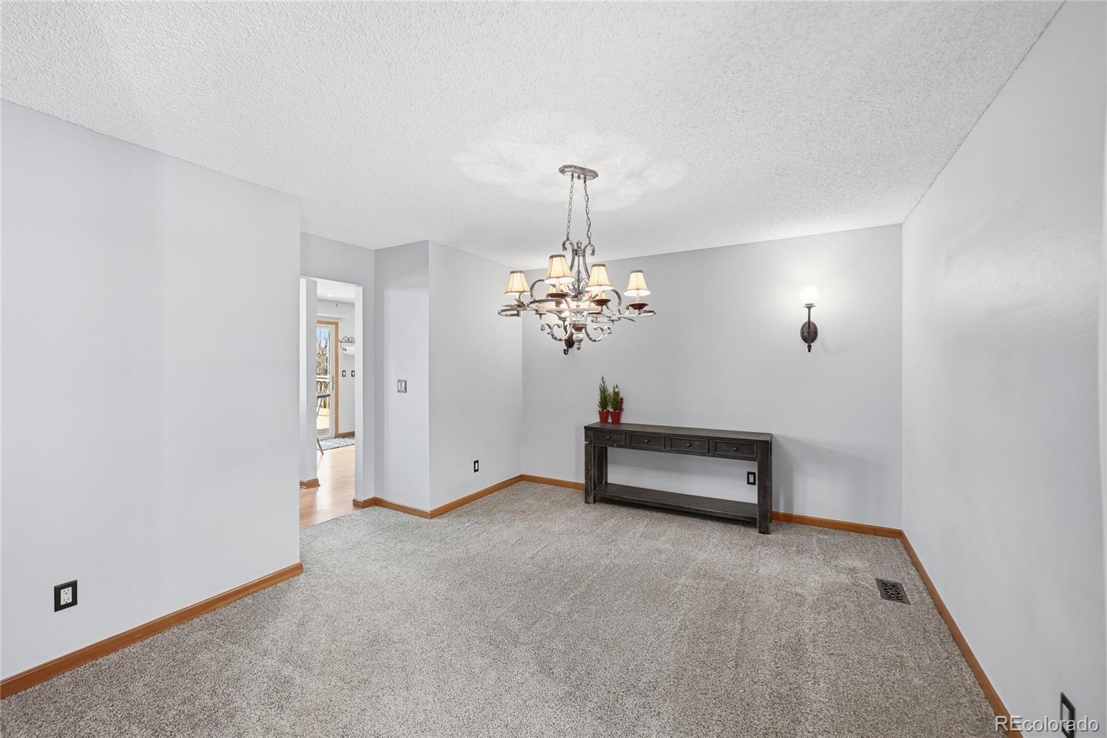 MLS Image #5 for 5835 s danube circle,aurora, Colorado