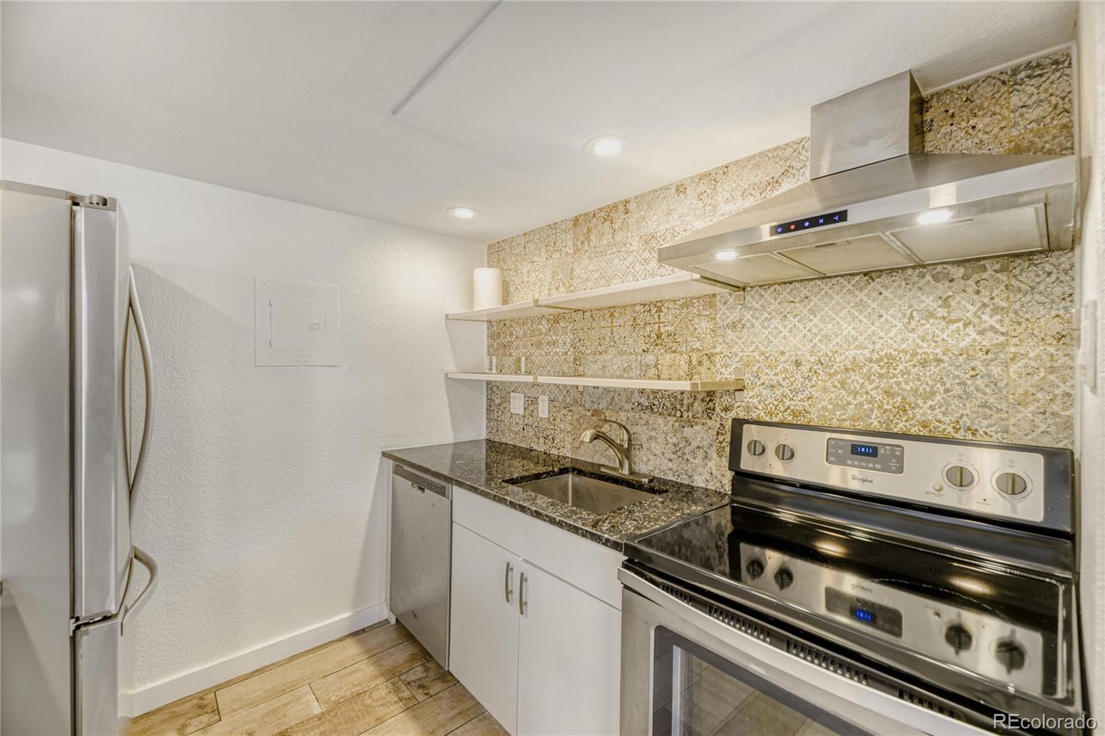 MLS Image #5 for 3436 s locust street b,denver, Colorado