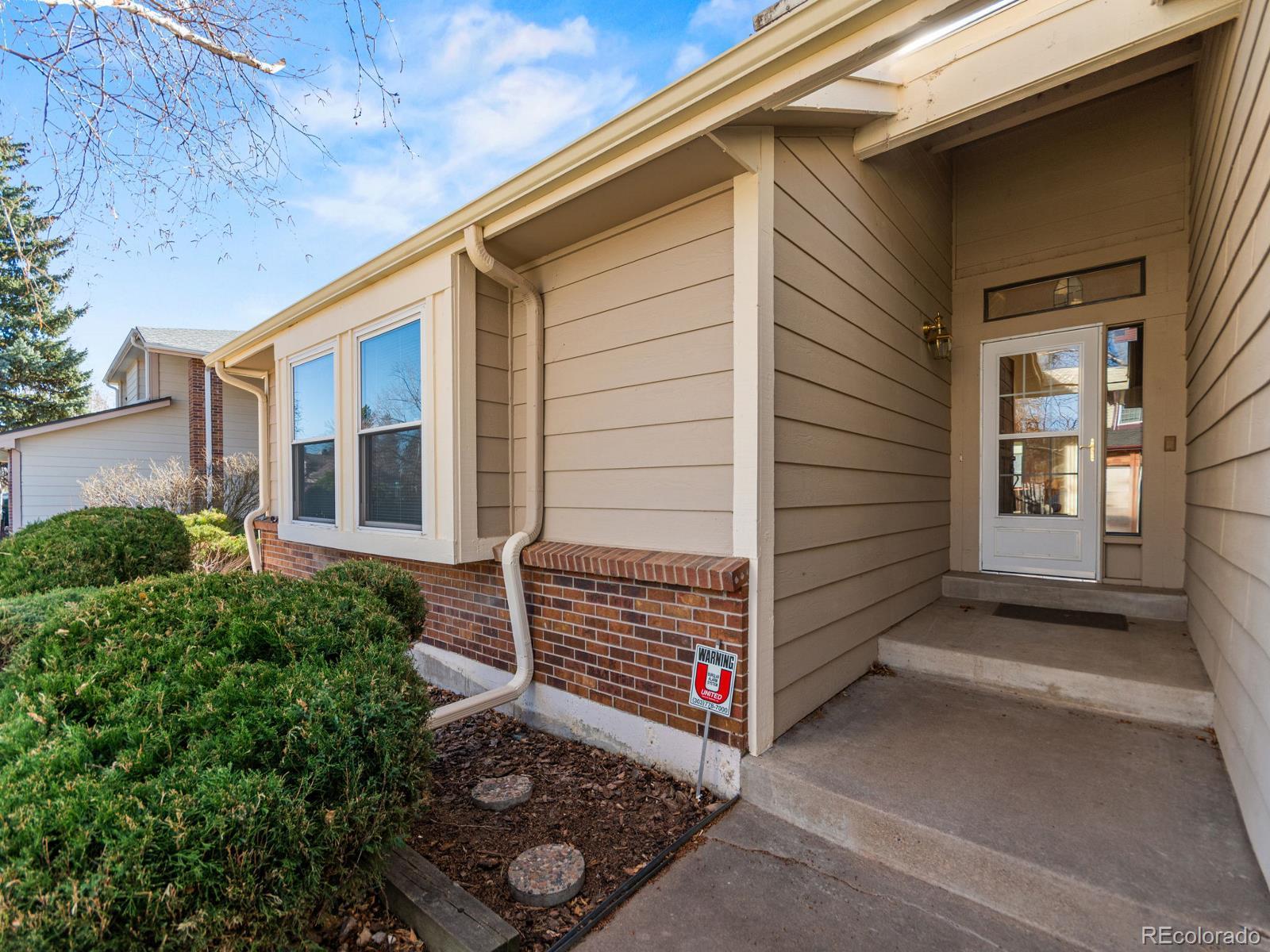 MLS Image #3 for 15972 e lehigh circle,aurora, Colorado