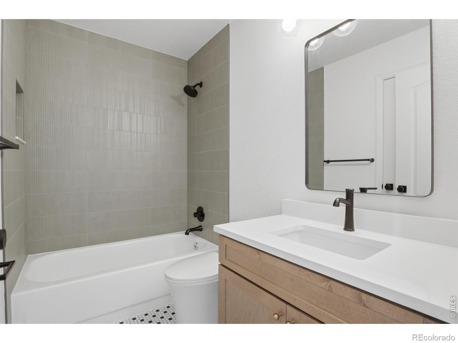 MLS Image #40 for 10329  oak street,broomfield, Colorado