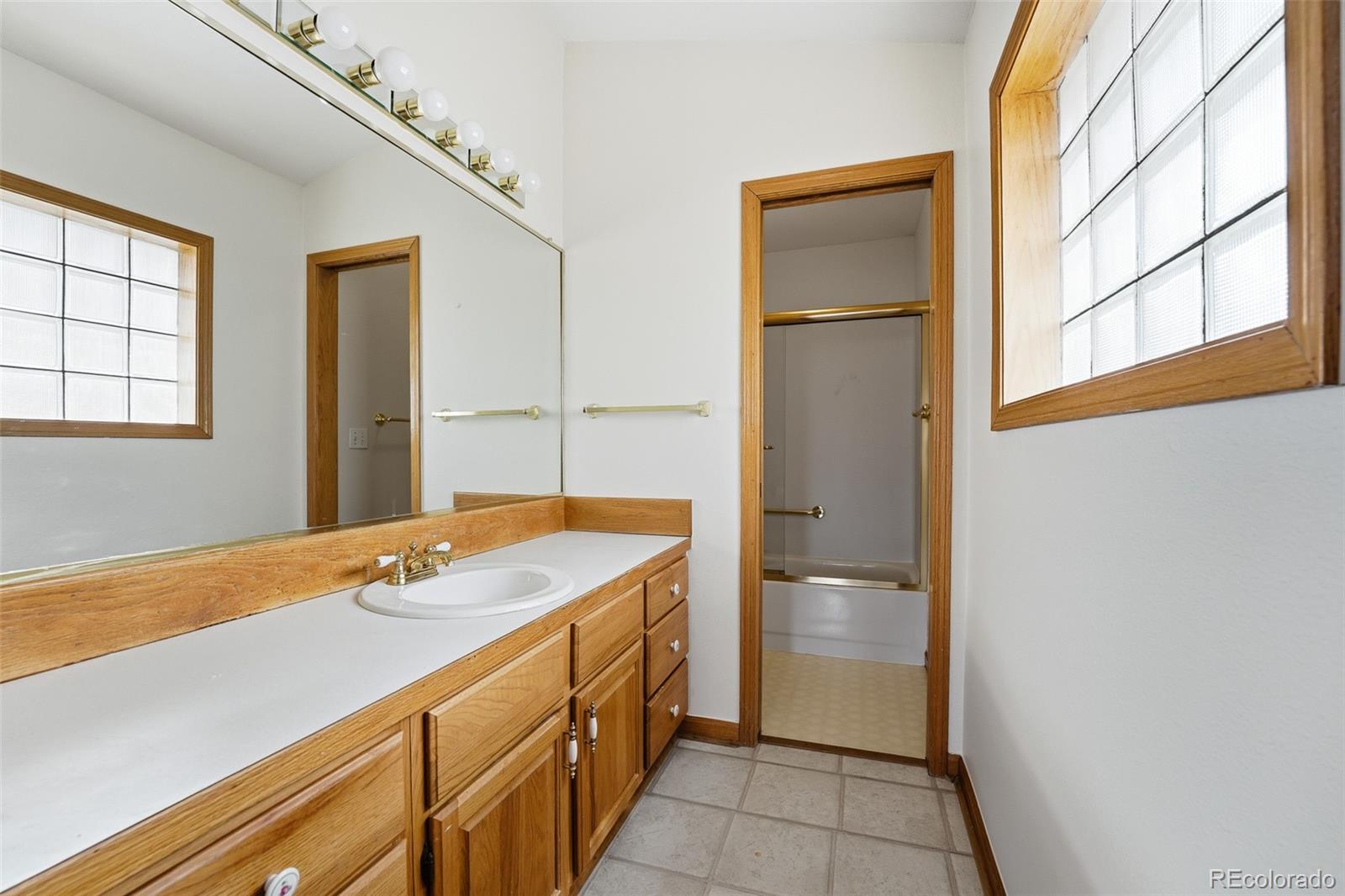MLS Image #9 for 1627  linden street,longmont, Colorado