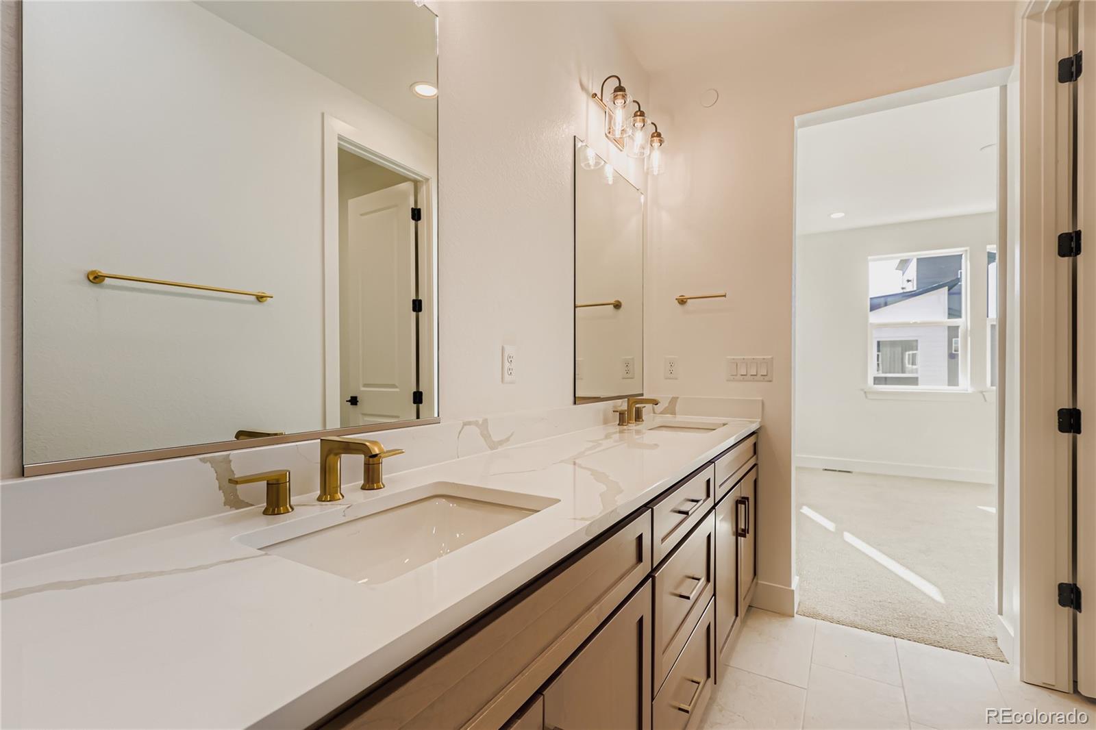 MLS Image #12 for 10994 e geddes place,centennial, Colorado