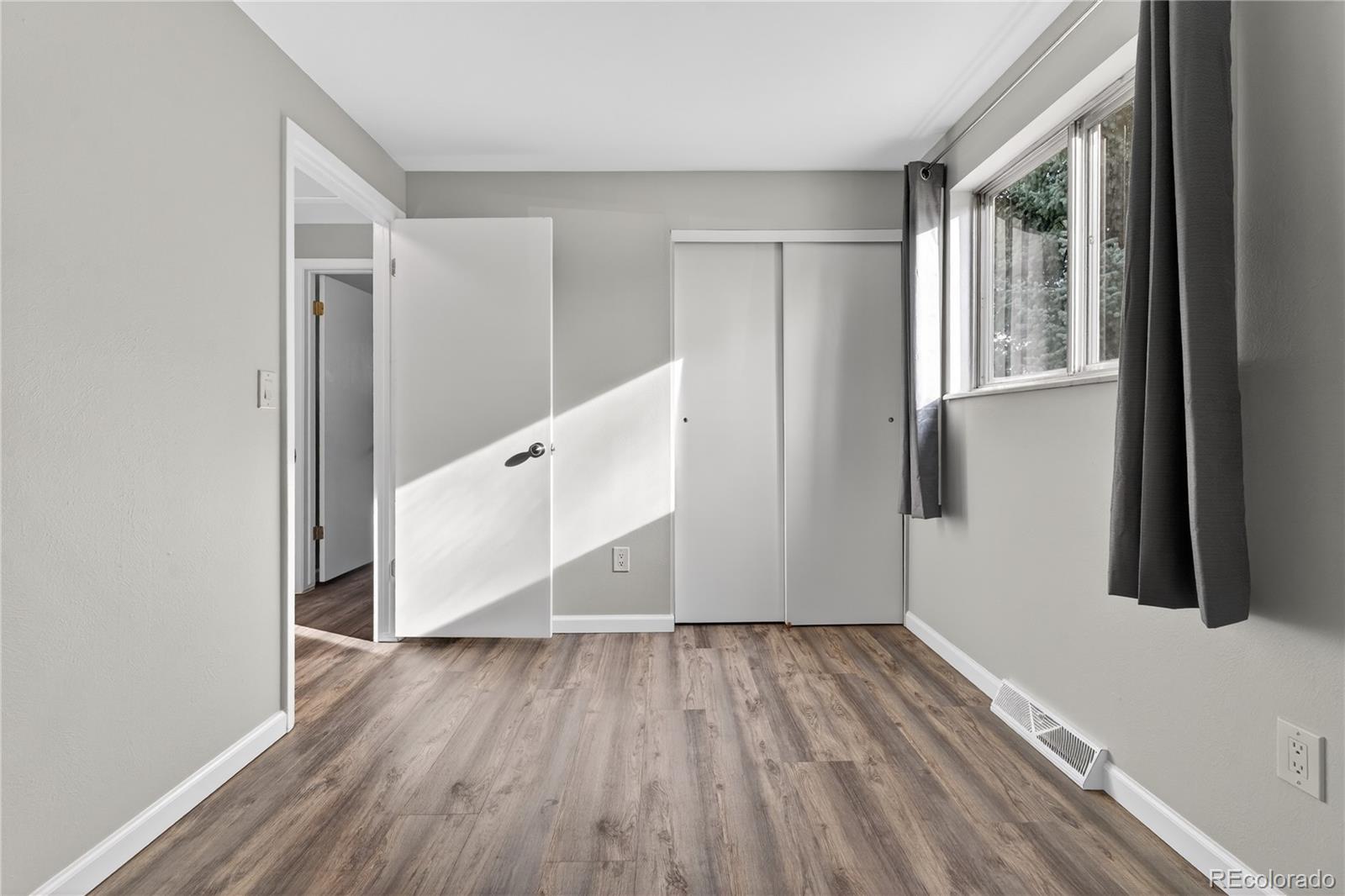 MLS Image #14 for 3125 s beeler street,denver, Colorado