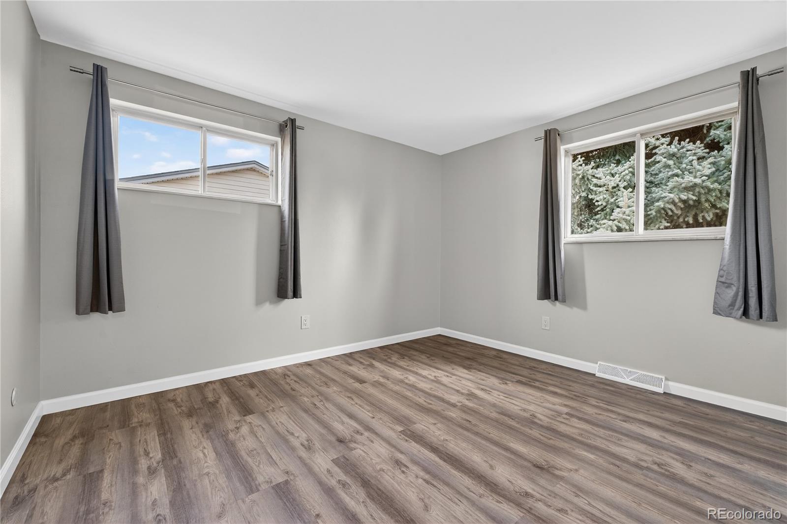 MLS Image #15 for 3125 s beeler street,denver, Colorado