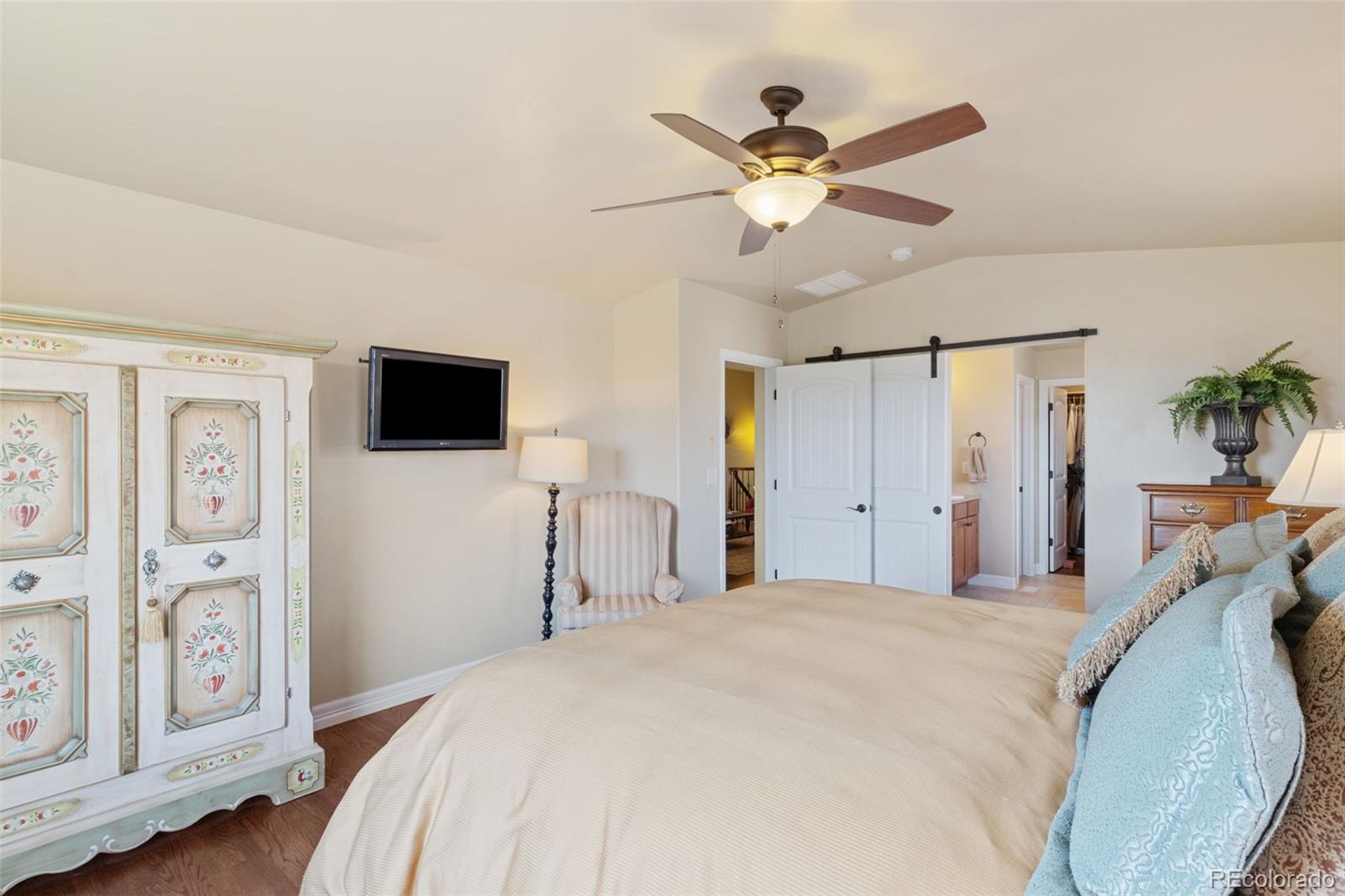 MLS Image #14 for 330  lowick drive,colorado springs, Colorado