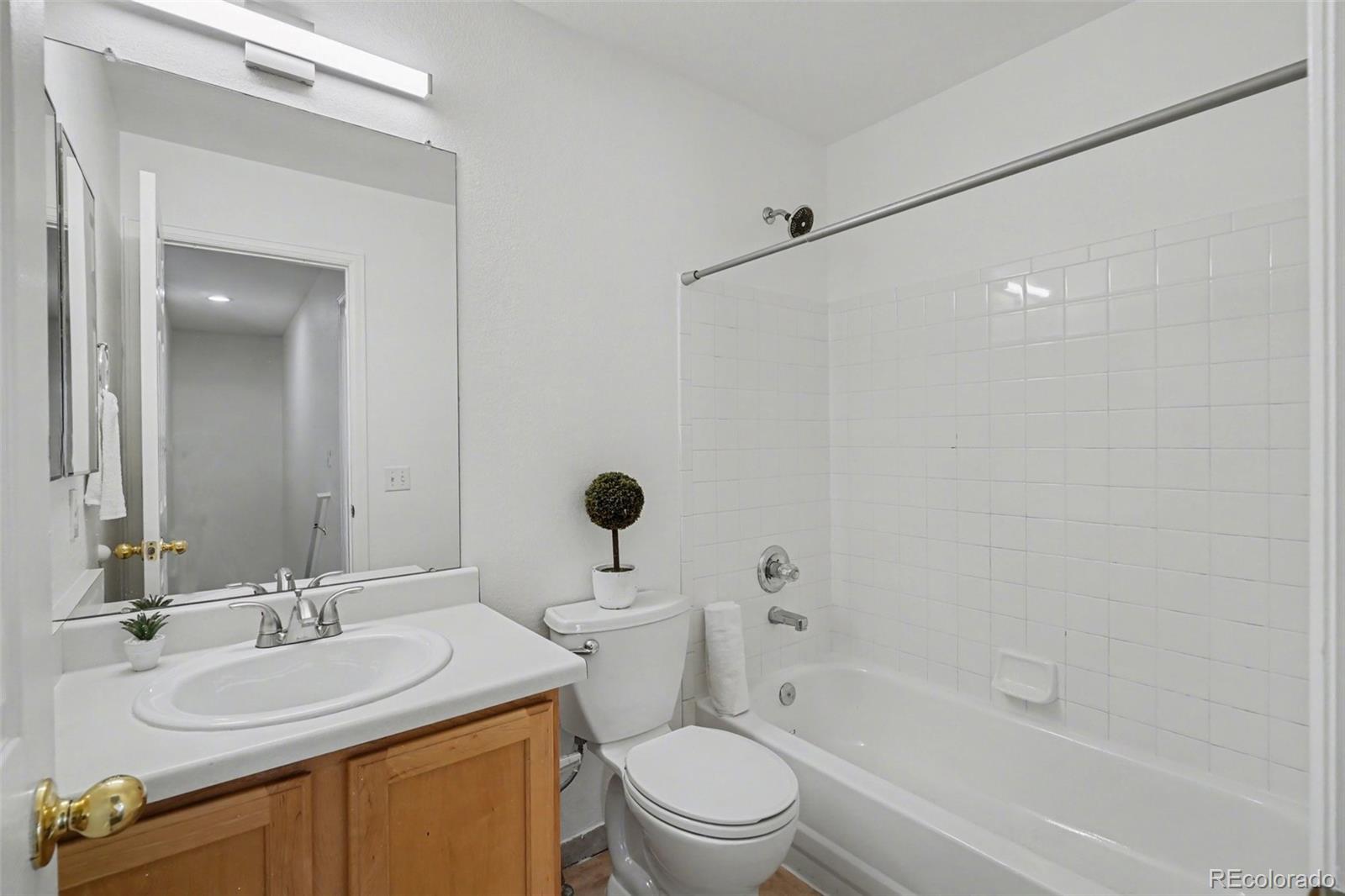 MLS Image #16 for 10700  kimblewyck circle,northglenn, Colorado