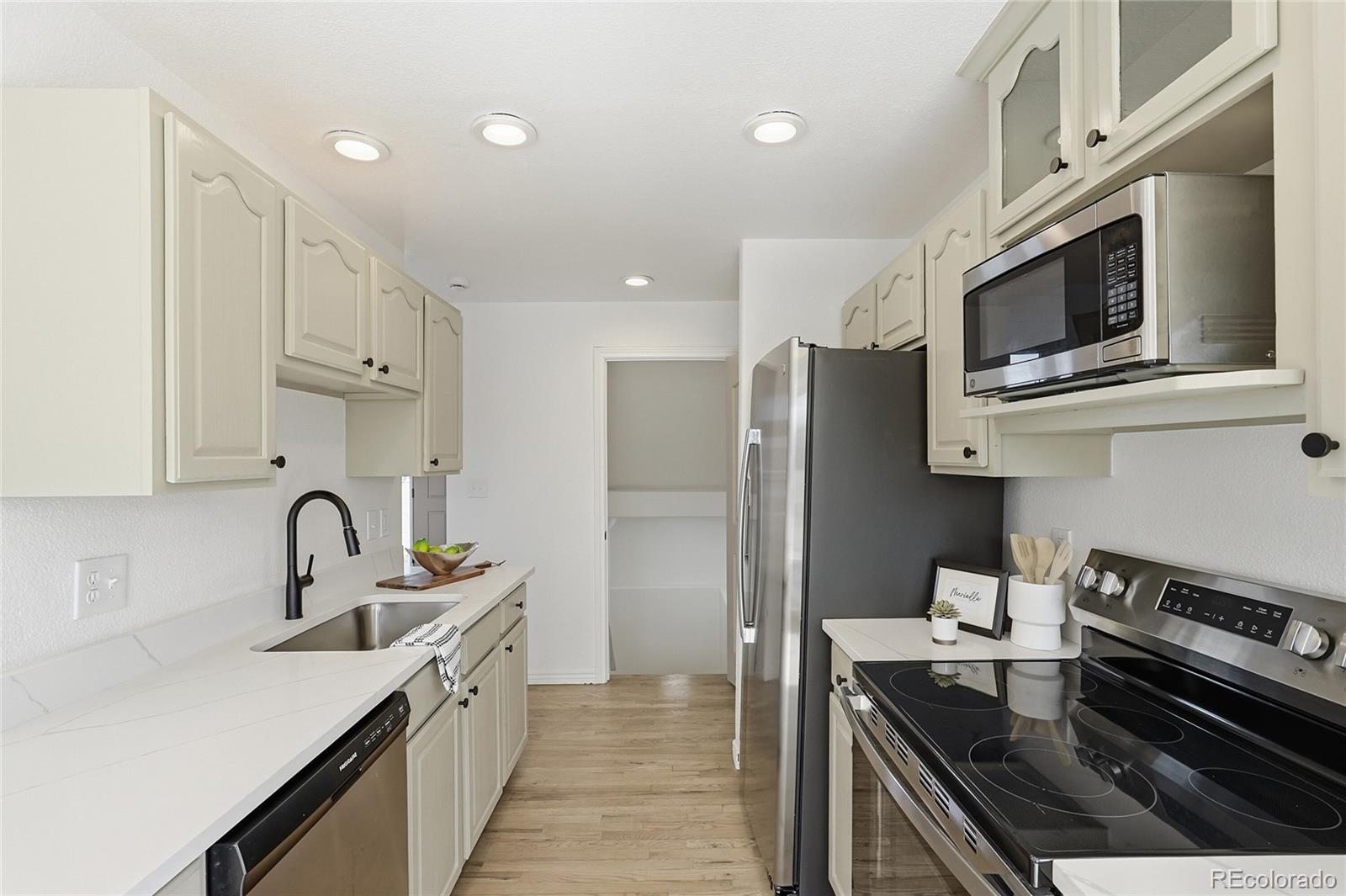 MLS Image #11 for 5102  athos court,pueblo, Colorado