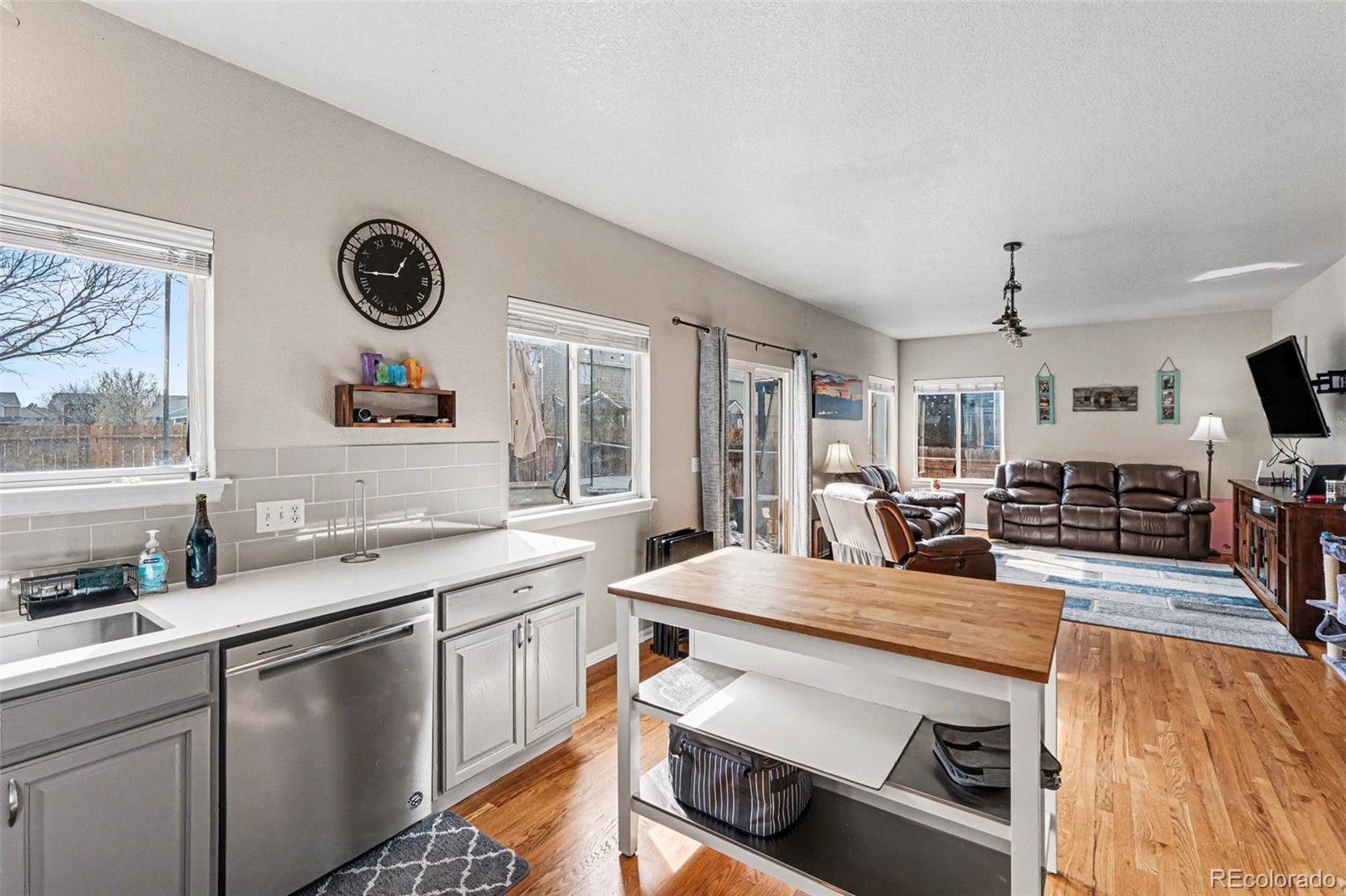 MLS Image #7 for 11050  eagle creek parkway,commerce city, Colorado