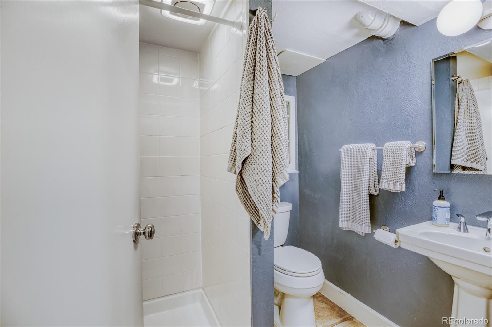 MLS Image #23 for 4300  wyandot street,denver, Colorado