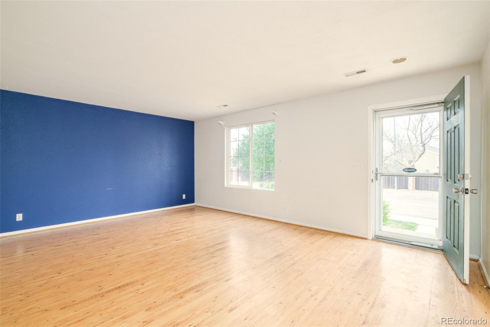 MLS Image #2 for 10700  kimblewyck circle,northglenn, Colorado