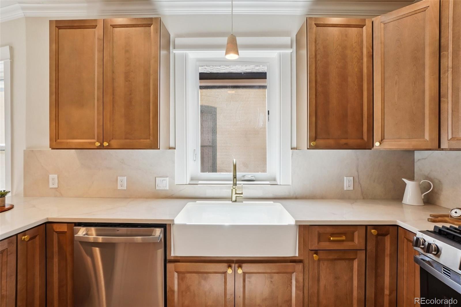 MLS Image #17 for 851 s washington street,denver, Colorado