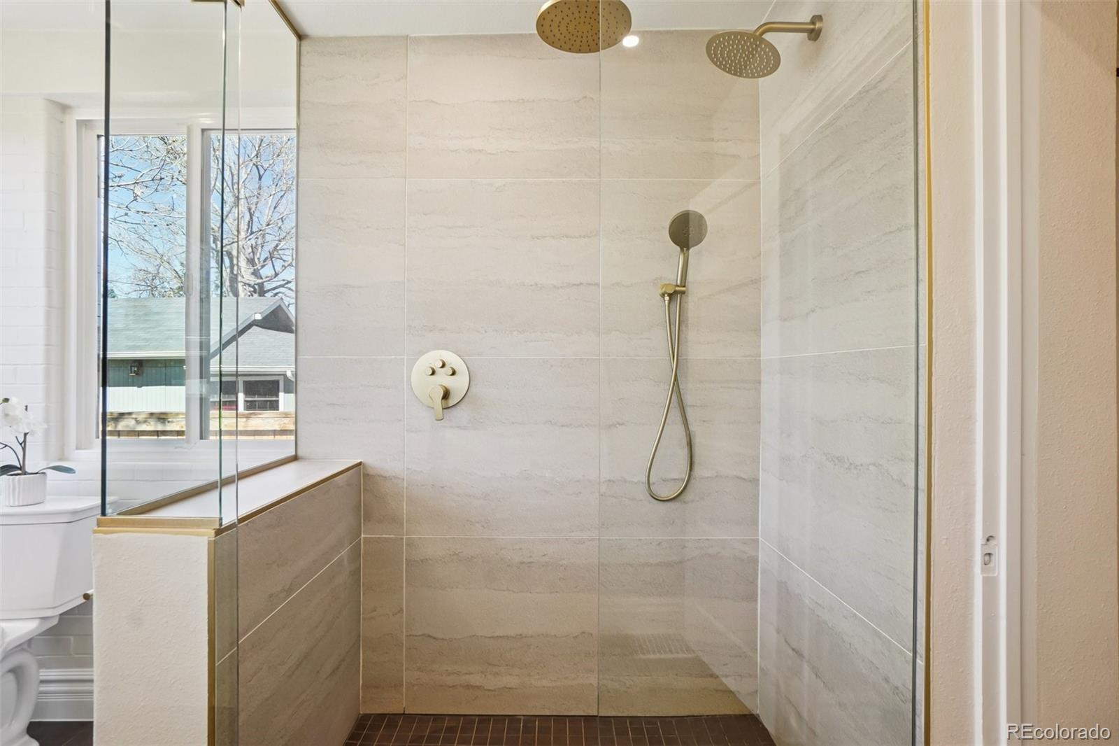 MLS Image #26 for 851 s washington street,denver, Colorado