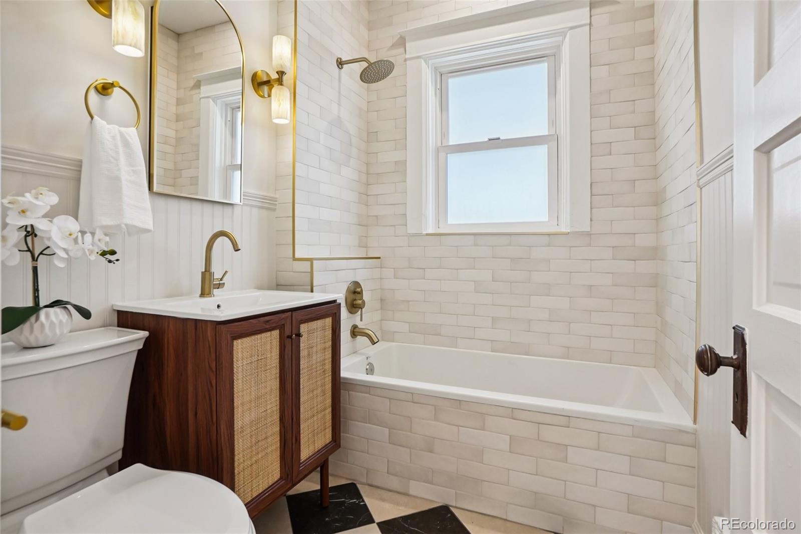 MLS Image #30 for 851 s washington street,denver, Colorado