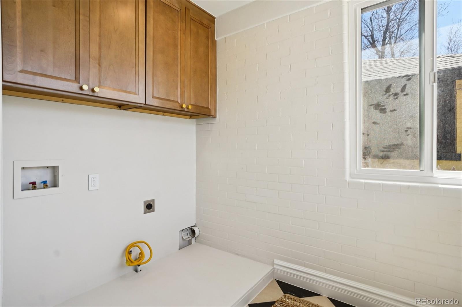 MLS Image #38 for 851 s washington street,denver, Colorado