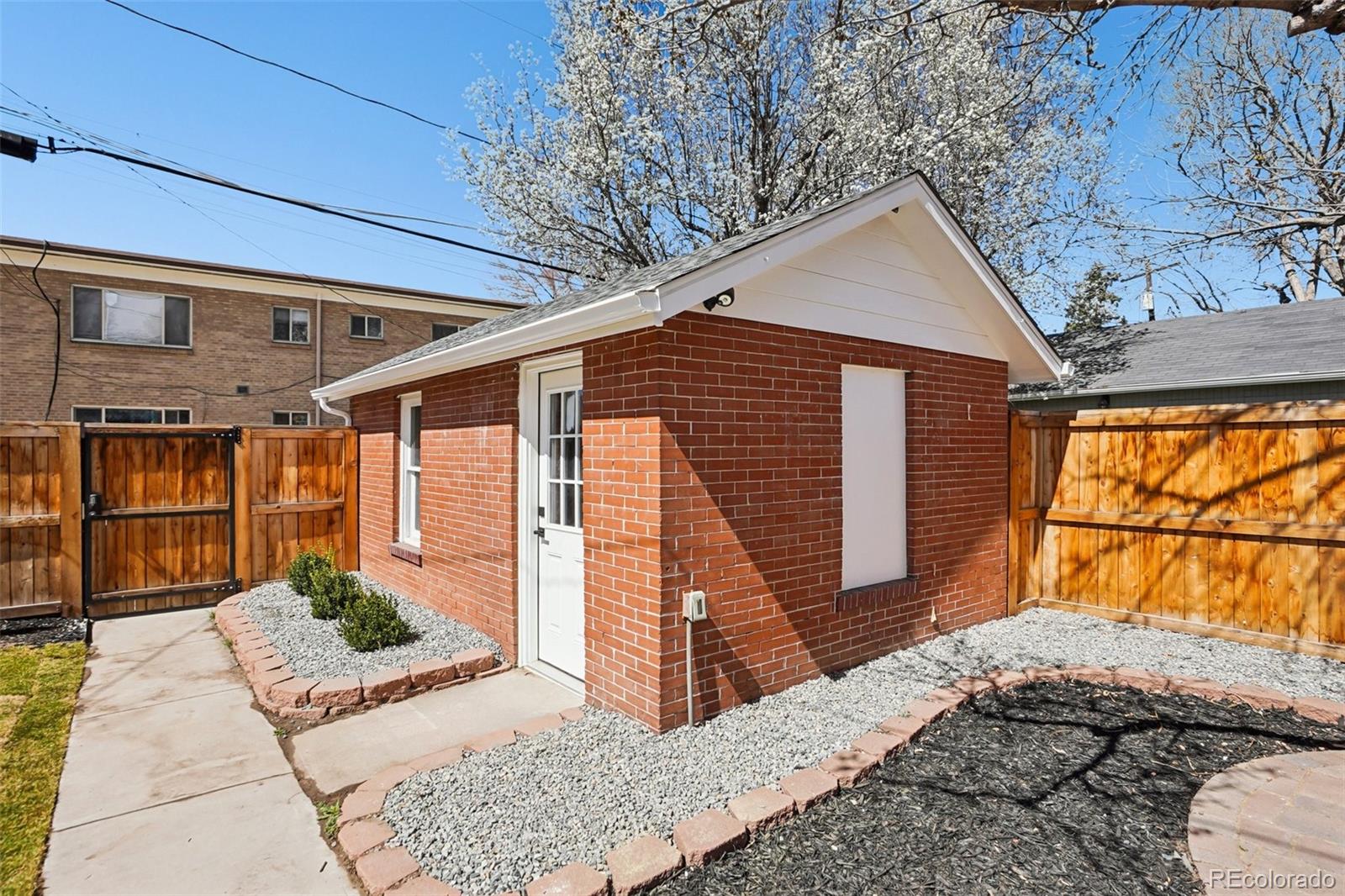 MLS Image #44 for 851 s washington street,denver, Colorado