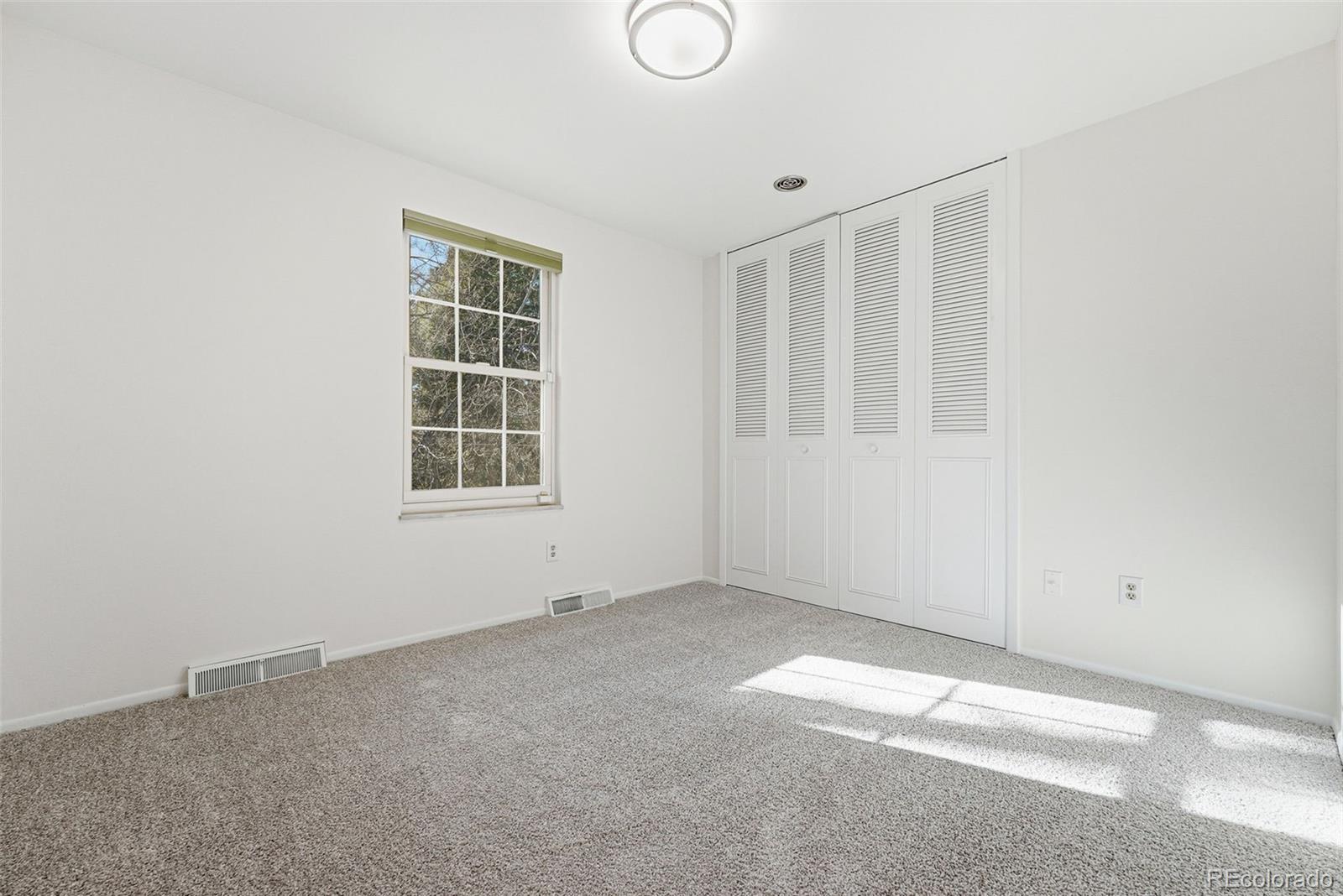 MLS Image #13 for 2541 s monaco parkway,denver, Colorado