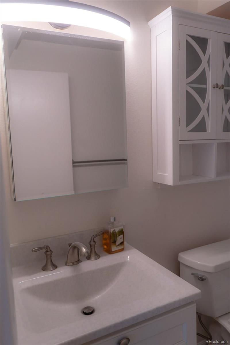 MLS Image #15 for 1540 s troy street,aurora, Colorado