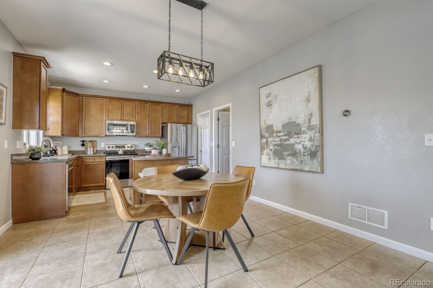 MLS Image #11 for 1310 s duquesne circle,aurora, Colorado