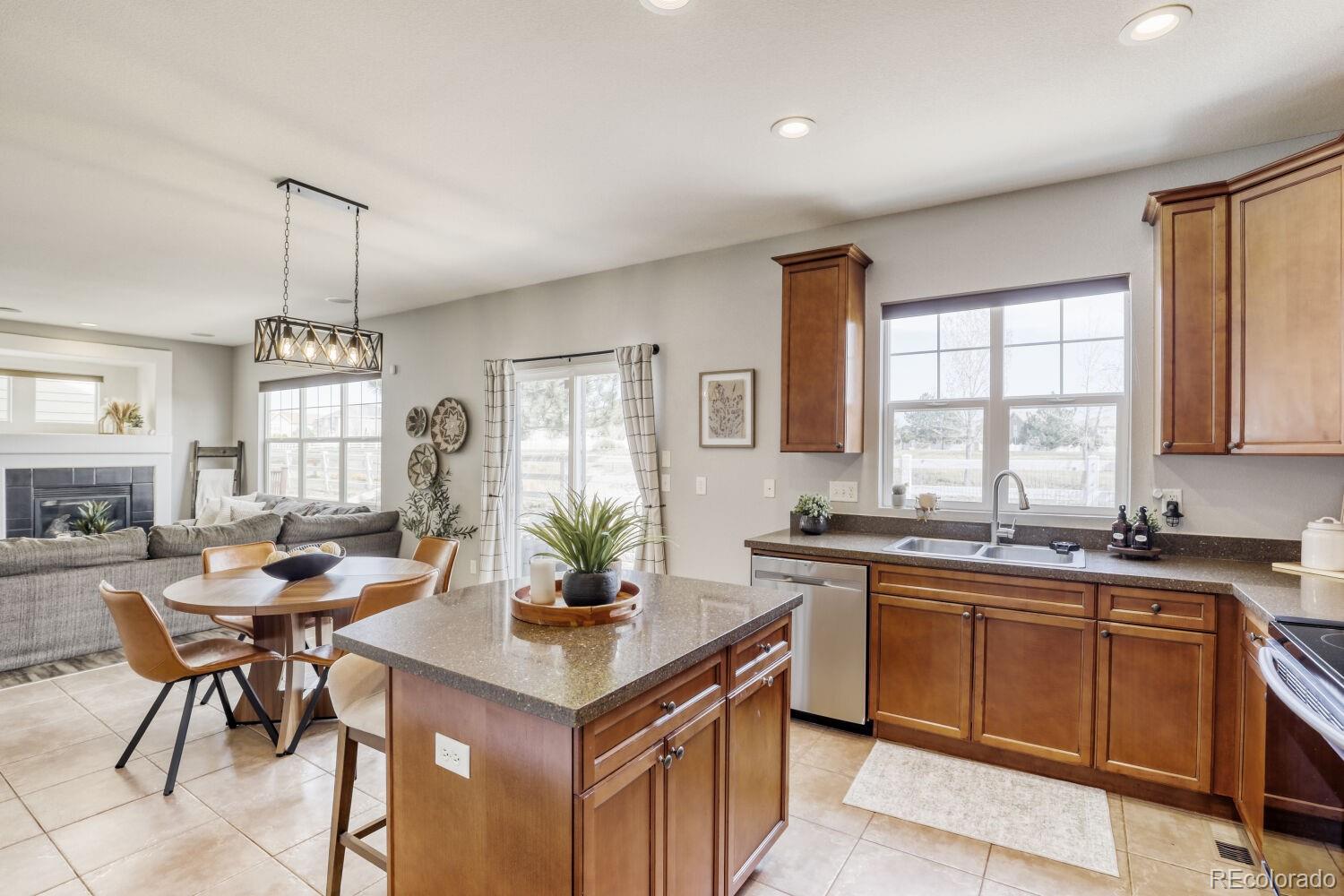 MLS Image #12 for 1310 s duquesne circle,aurora, Colorado