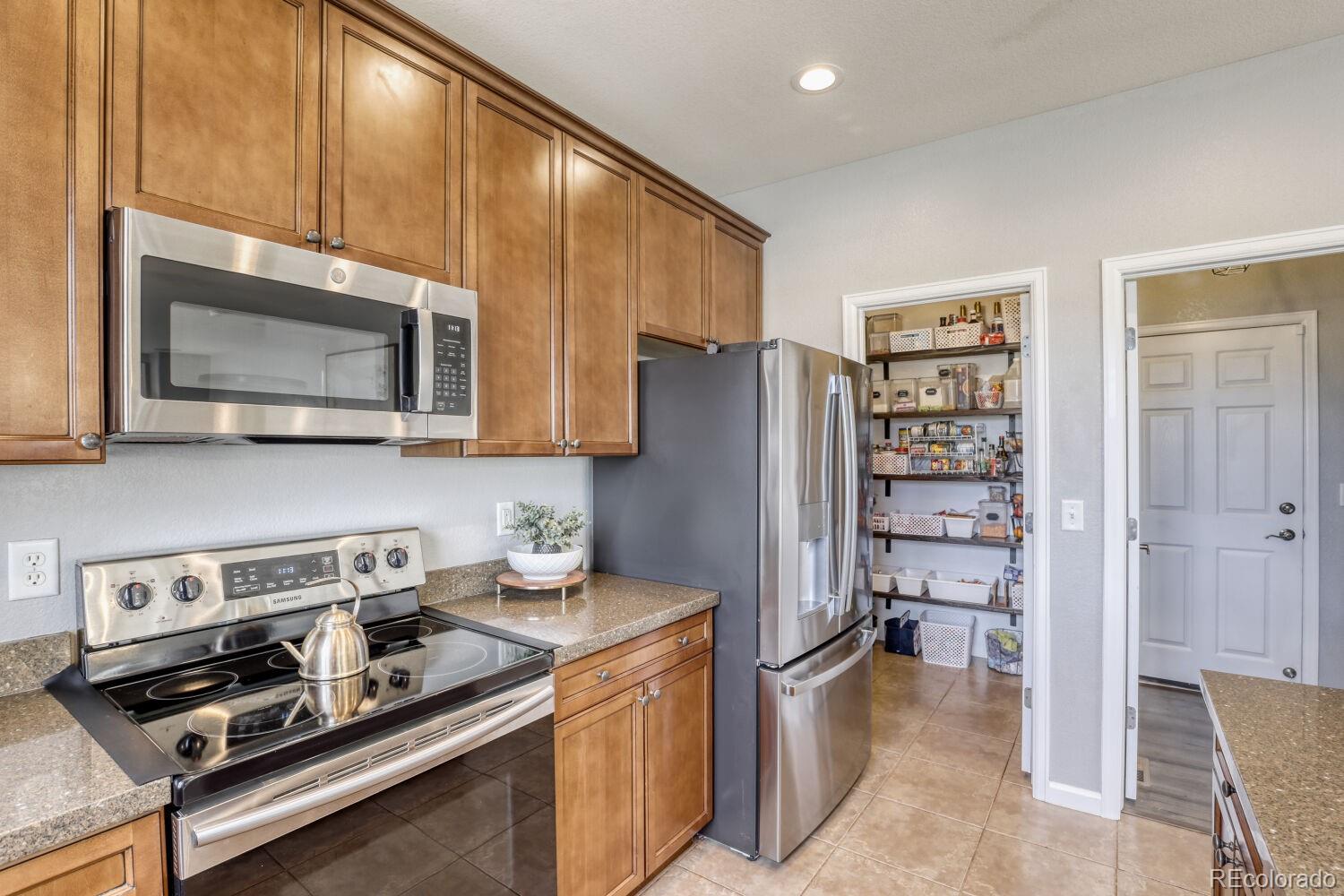 MLS Image #14 for 1310 s duquesne circle,aurora, Colorado