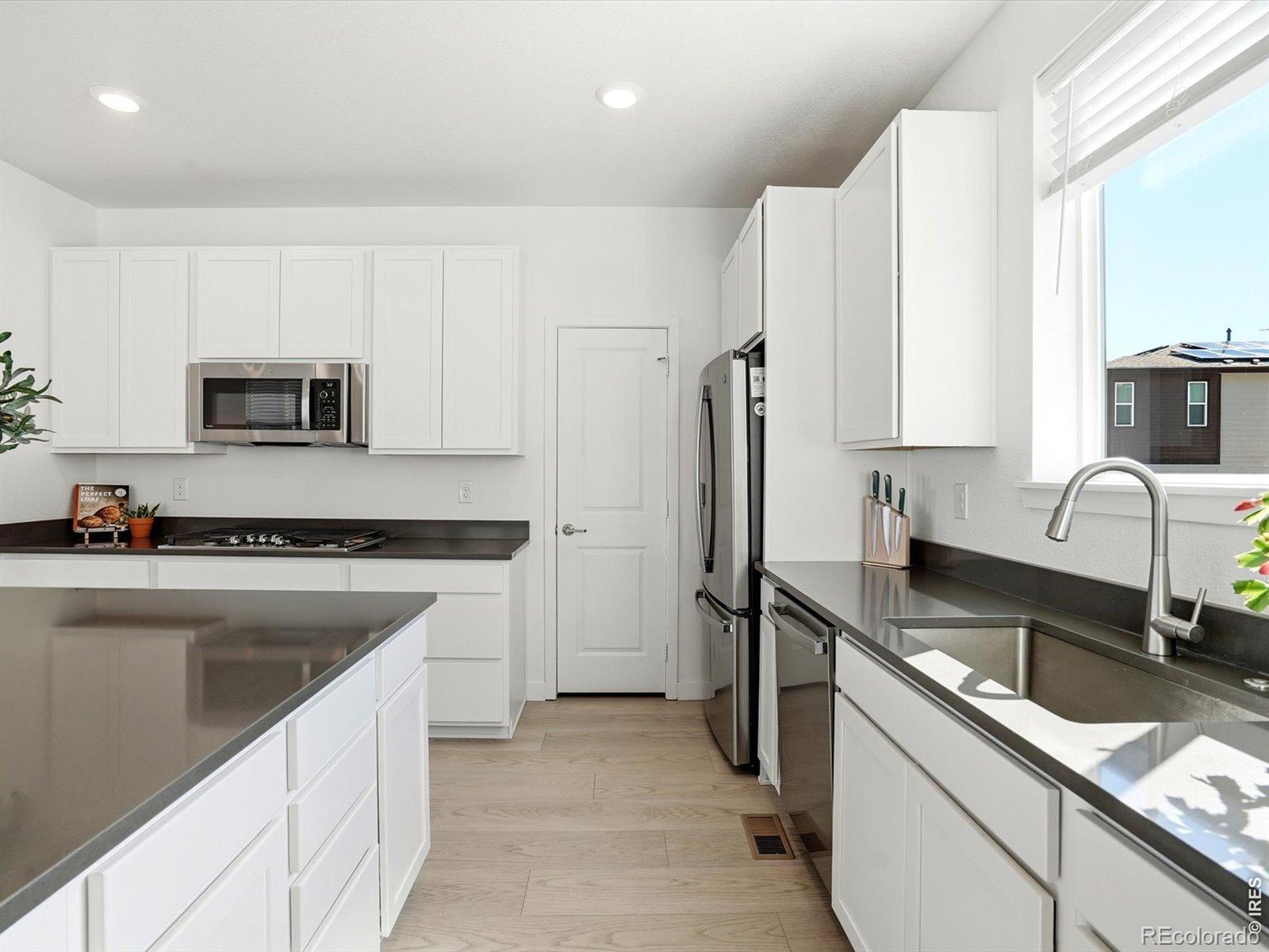 MLS Image #21 for 861  furrow way,lafayette, Colorado