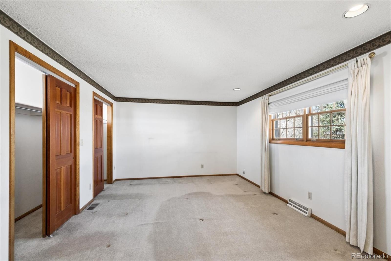 MLS Image #12 for 8051  greenwood court,denver, Colorado