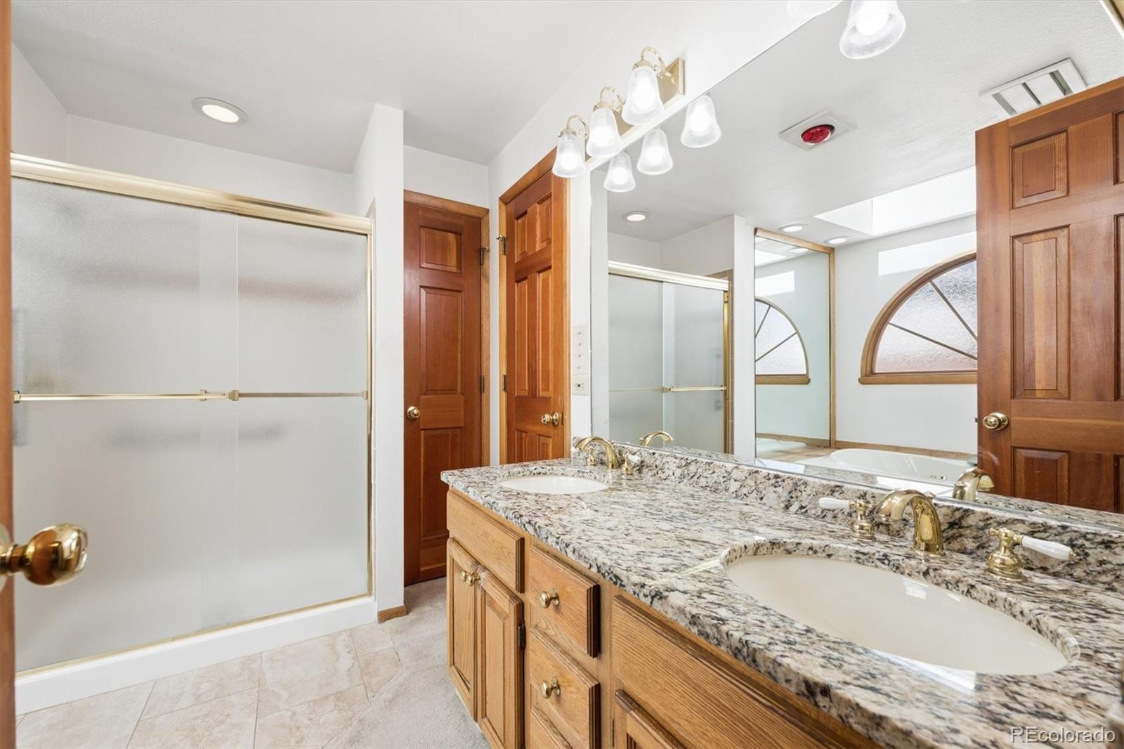 MLS Image #15 for 8051  greenwood court,denver, Colorado