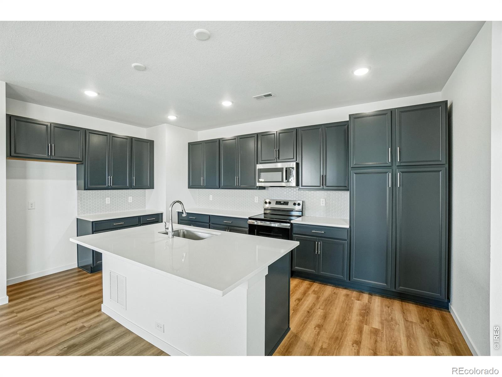 MLS Image #14 for 4516  burl street,timnath, Colorado