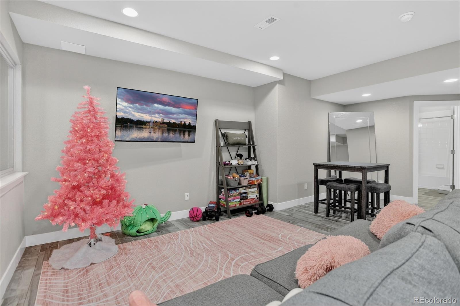 MLS Image #34 for 5970  boston street,denver, Colorado