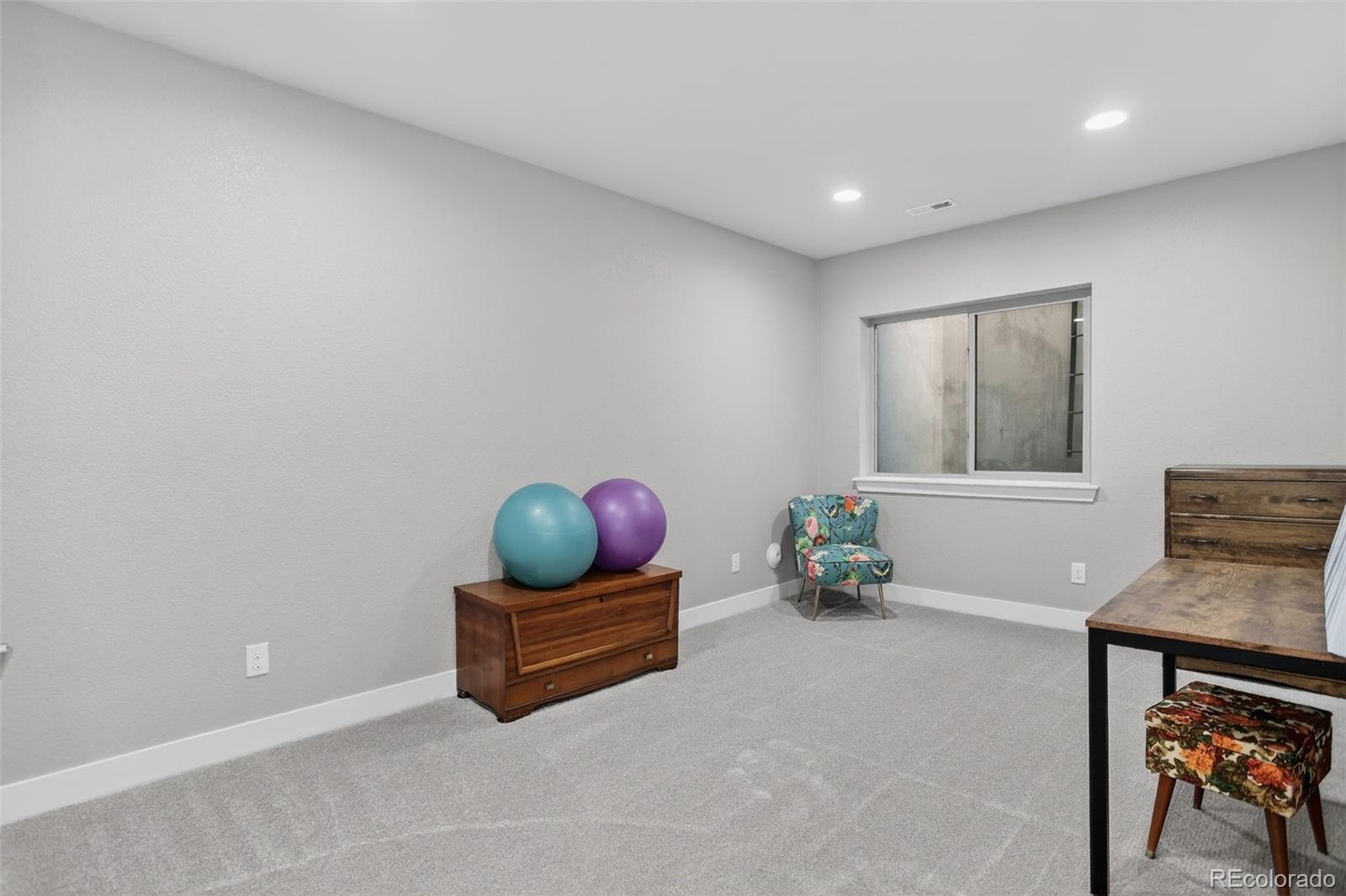 MLS Image #38 for 5970  boston street,denver, Colorado