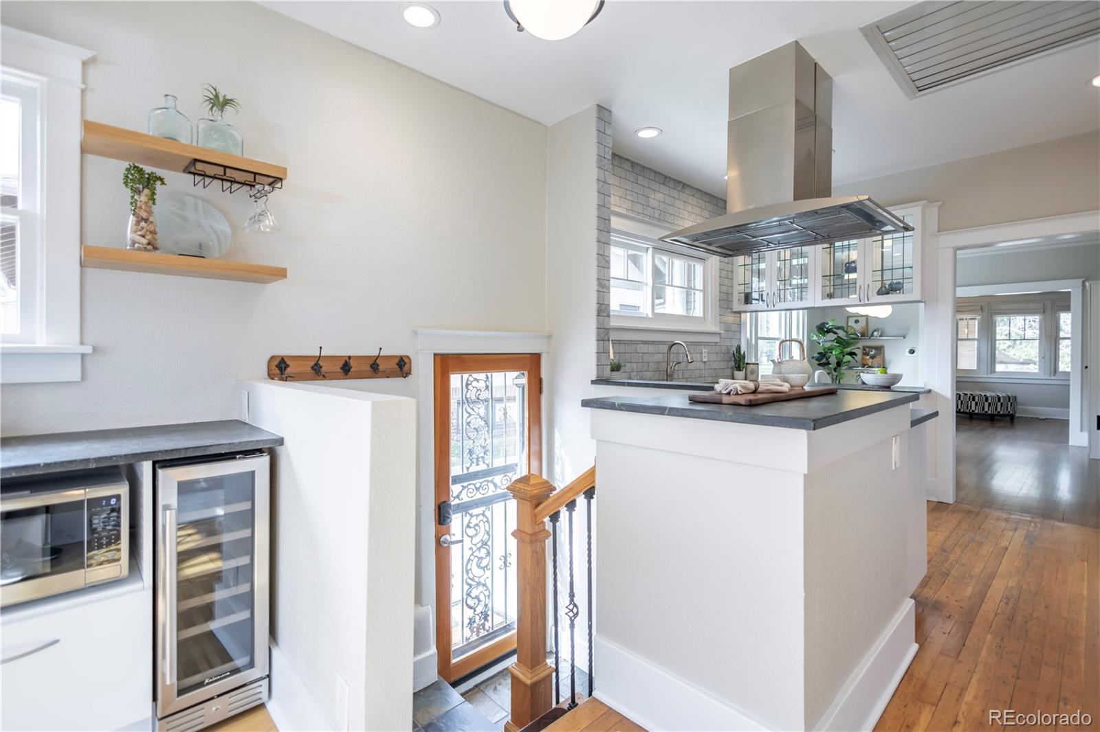 MLS Image #17 for 926  steele street,denver, Colorado