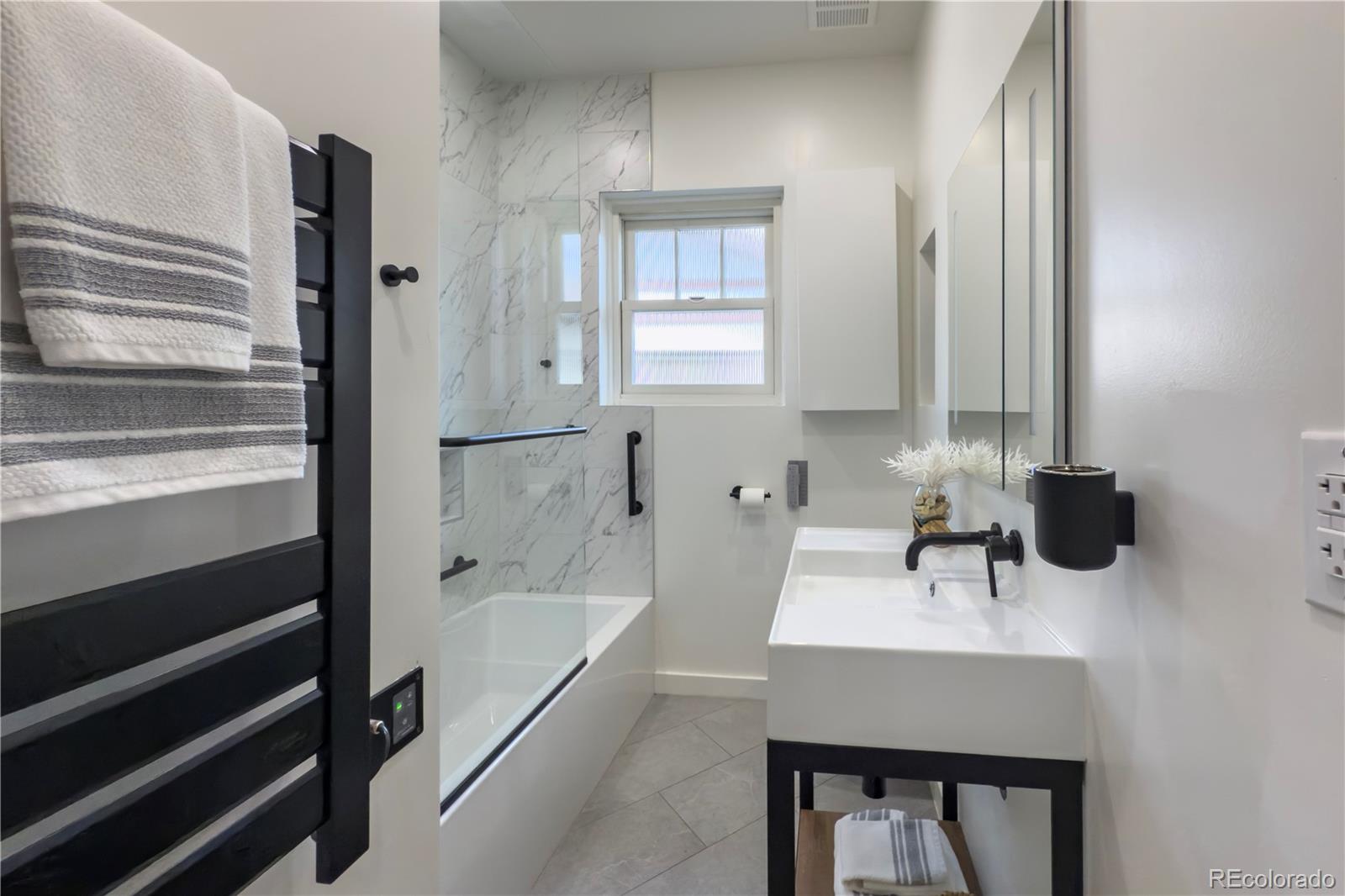 MLS Image #21 for 926  steele street,denver, Colorado