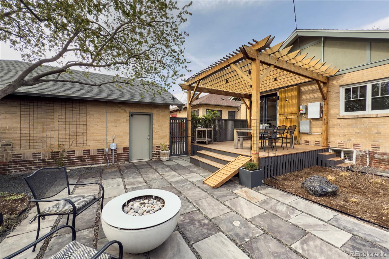 MLS Image #38 for 926  steele street,denver, Colorado