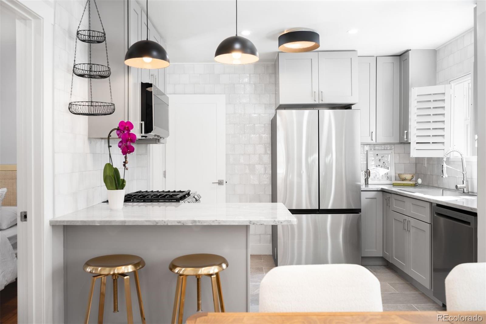 MLS Image #11 for 3282  utica street,denver, Colorado