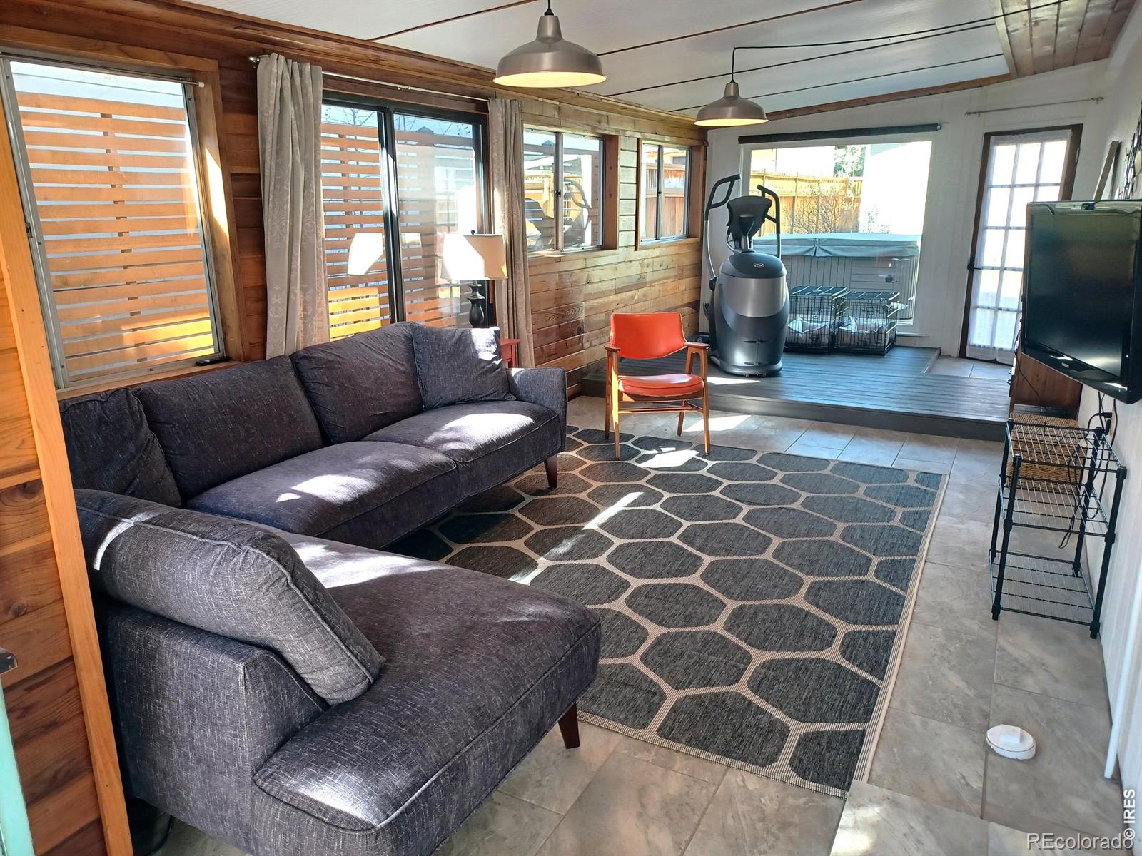 MLS Image #9 for 725  gay street,longmont, Colorado