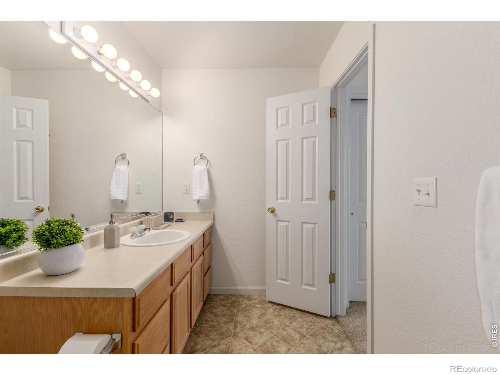 MLS Image #23 for 1820  daytona lane,johnstown, Colorado