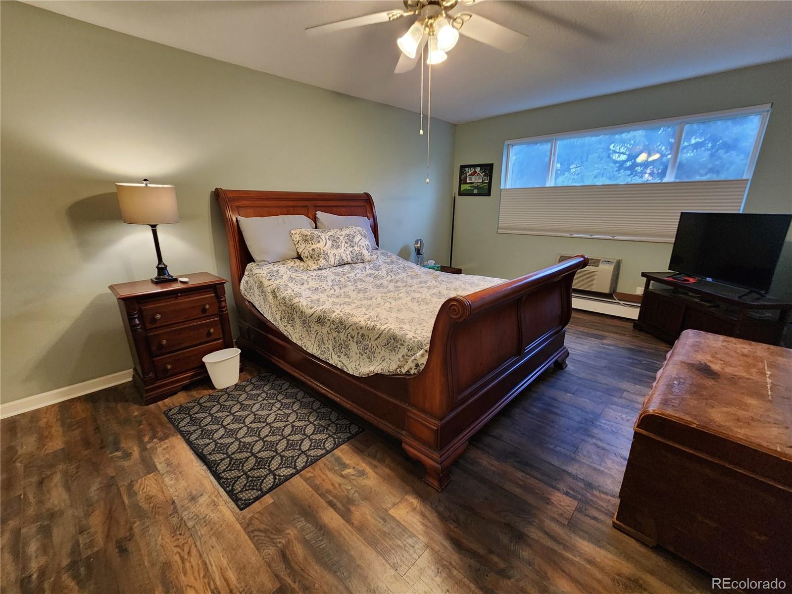 MLS Image #12 for 610 s clinton street 4a,denver, Colorado