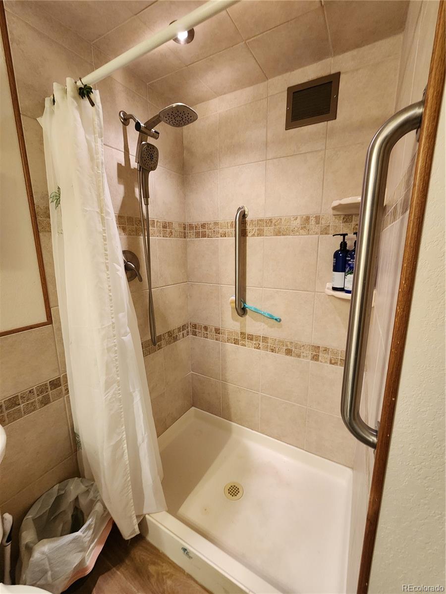 MLS Image #16 for 610 s clinton street 4a,denver, Colorado