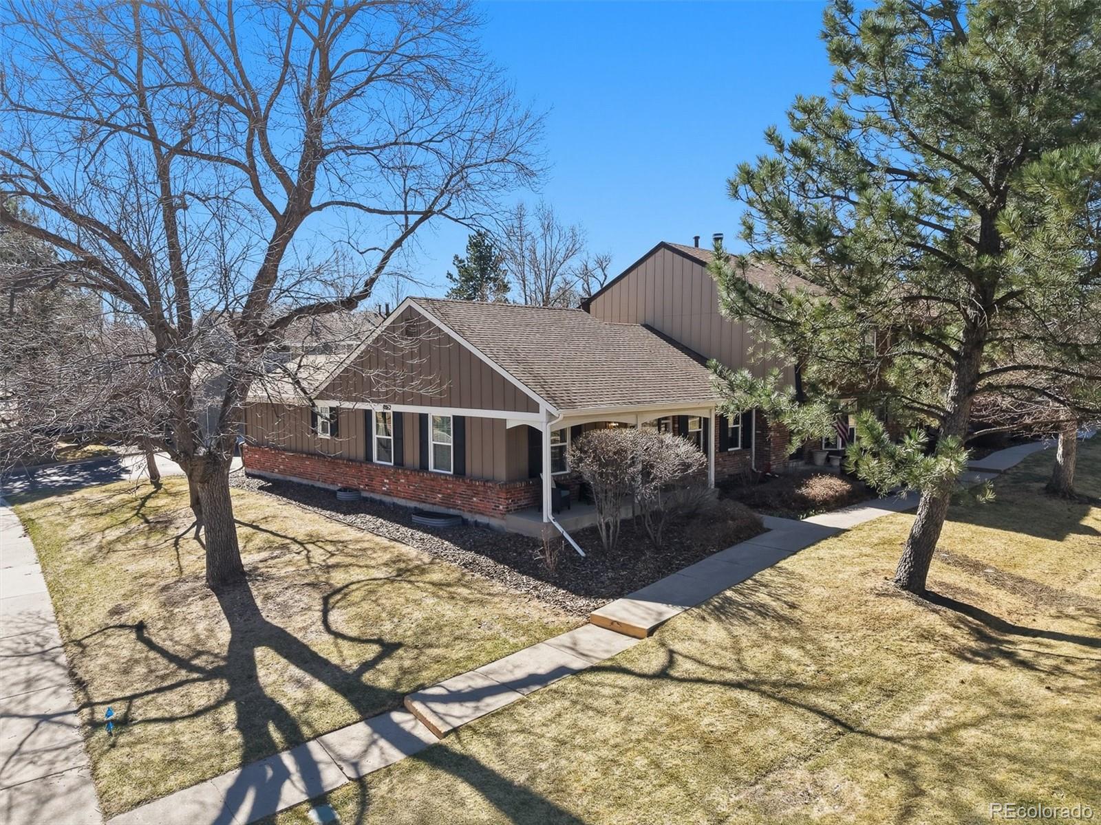 MLS Image #4 for 8862 e amherst drive a,denver, Colorado