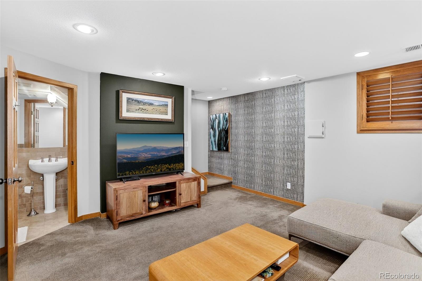 MLS Image #35 for 353  harrison street,denver, Colorado