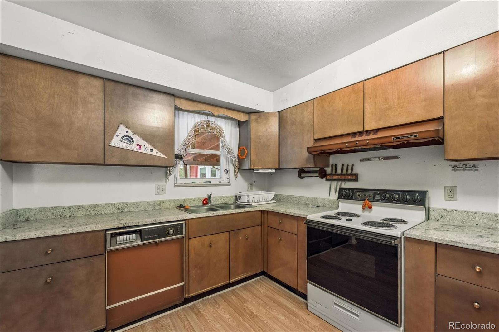 MLS Image #7 for 9850  croke drive,northglenn, Colorado