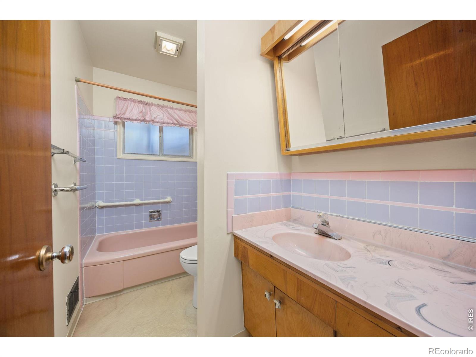 MLS Image #13 for 1542  collyer street,longmont, Colorado