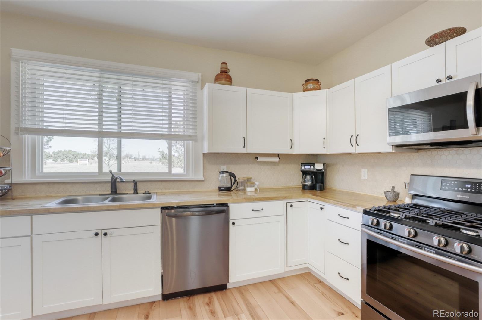 MLS Image #10 for 22500  county road 39 ,la salle, Colorado