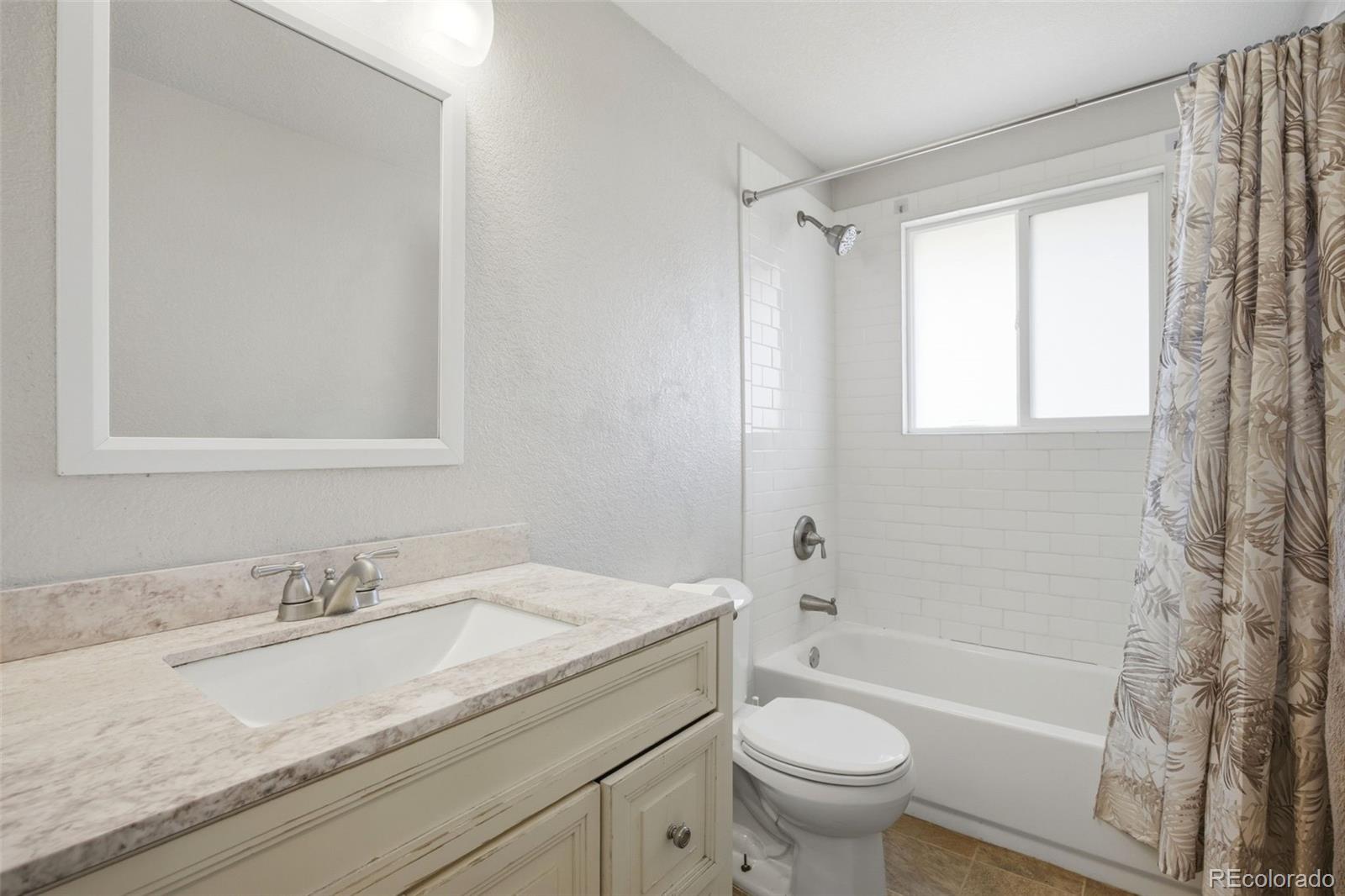 MLS Image #9 for 425  starlight road,thornton, Colorado