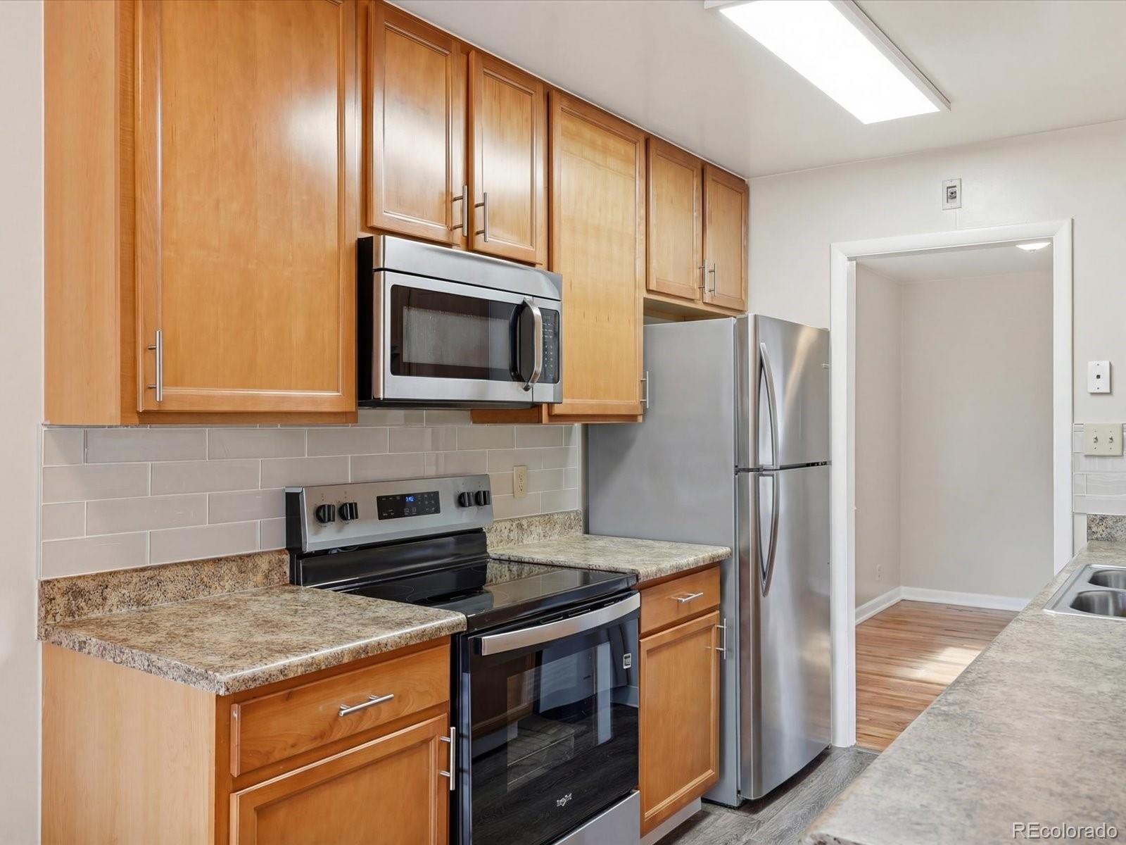 MLS Image #8 for 2544 s patton court,denver, Colorado