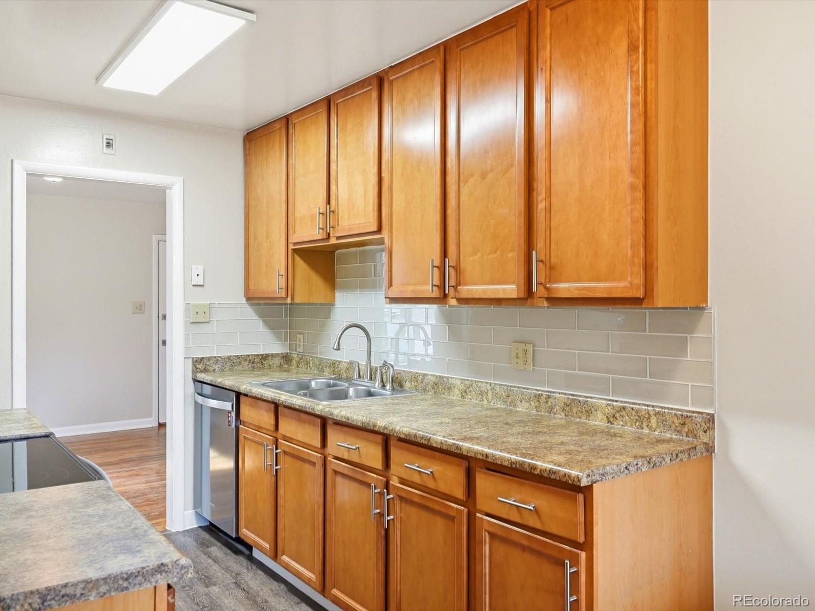 MLS Image #9 for 2544 s patton court,denver, Colorado