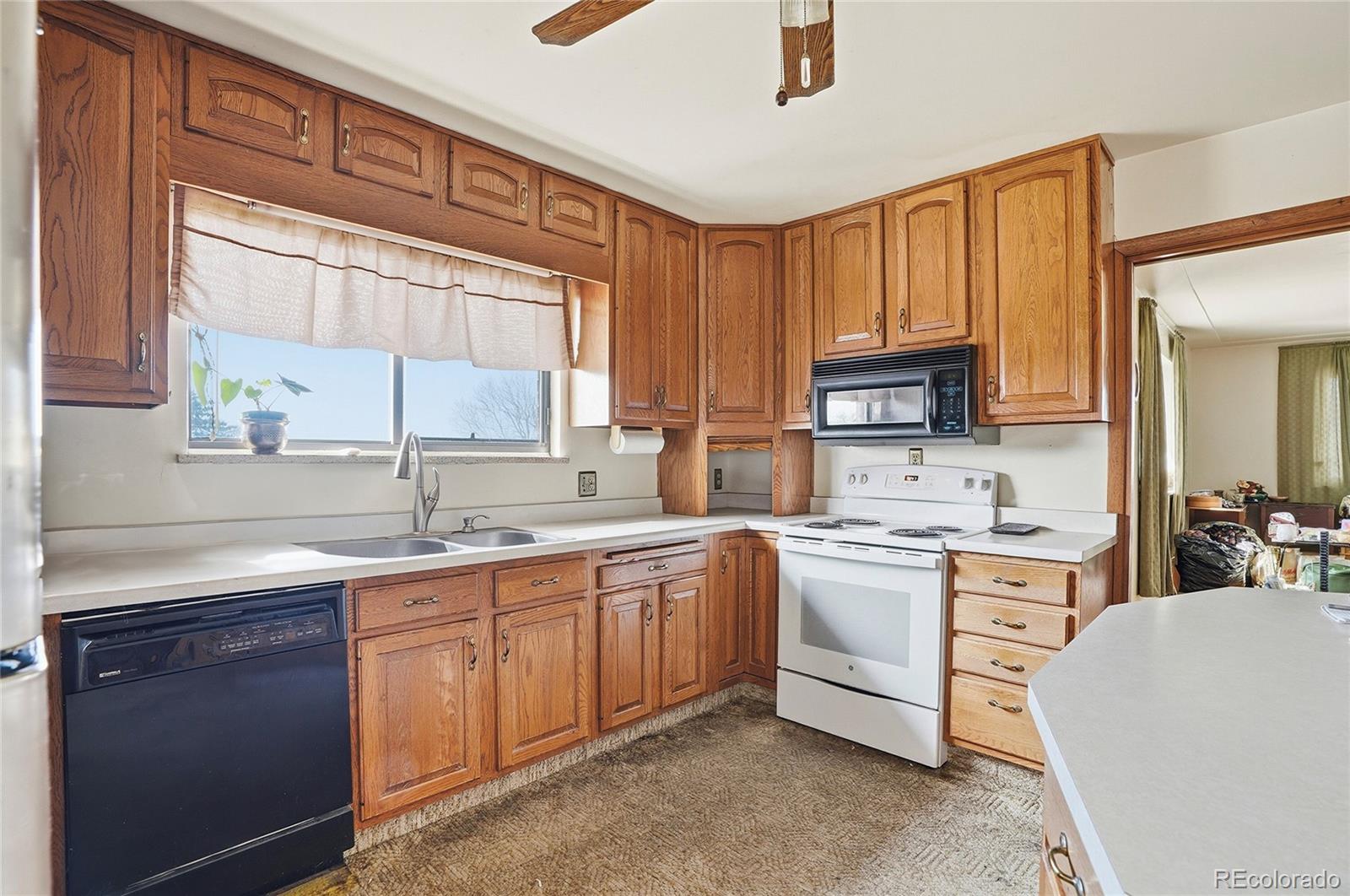 MLS Image #9 for 5687 w 65th avenue,arvada, Colorado