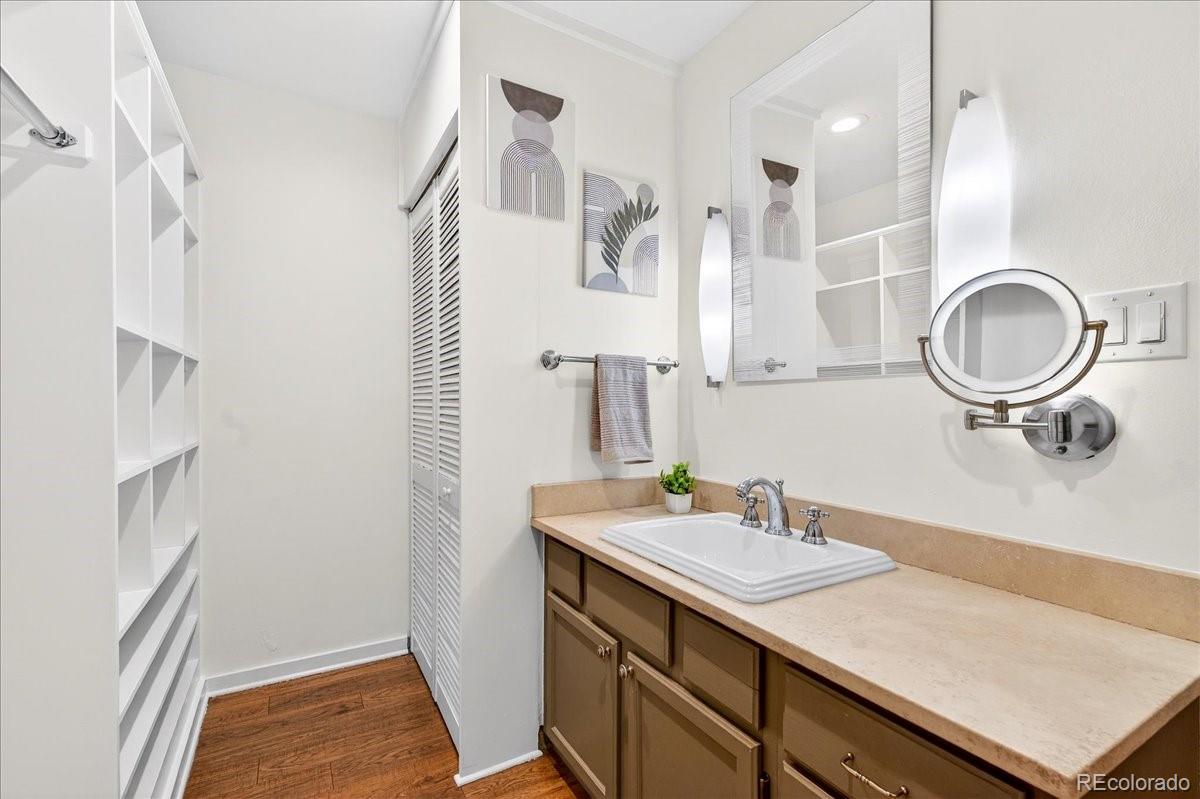MLS Image #22 for 855 n pennsylvania street 411,denver, Colorado