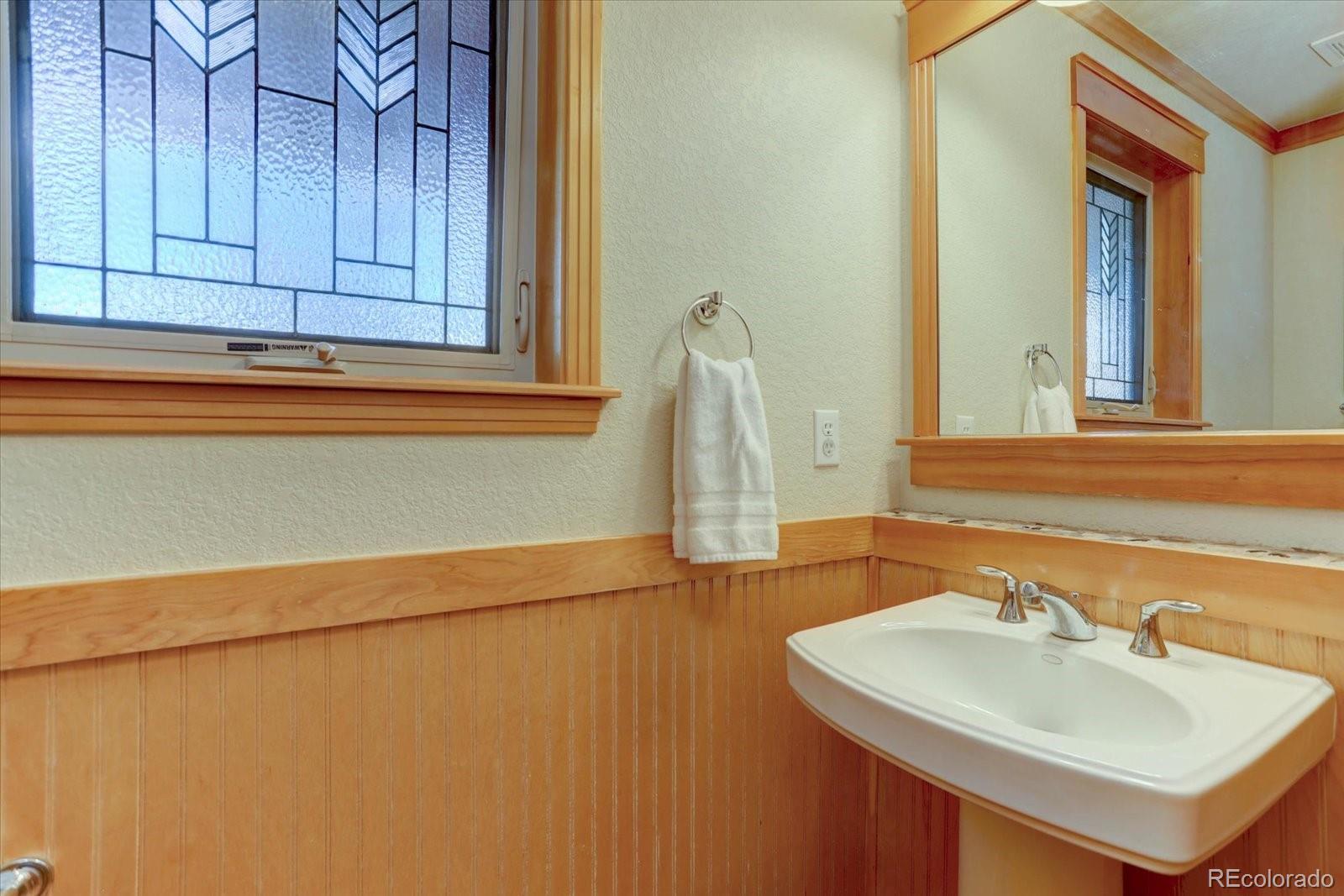 MLS Image #13 for 2665  iola street,denver, Colorado